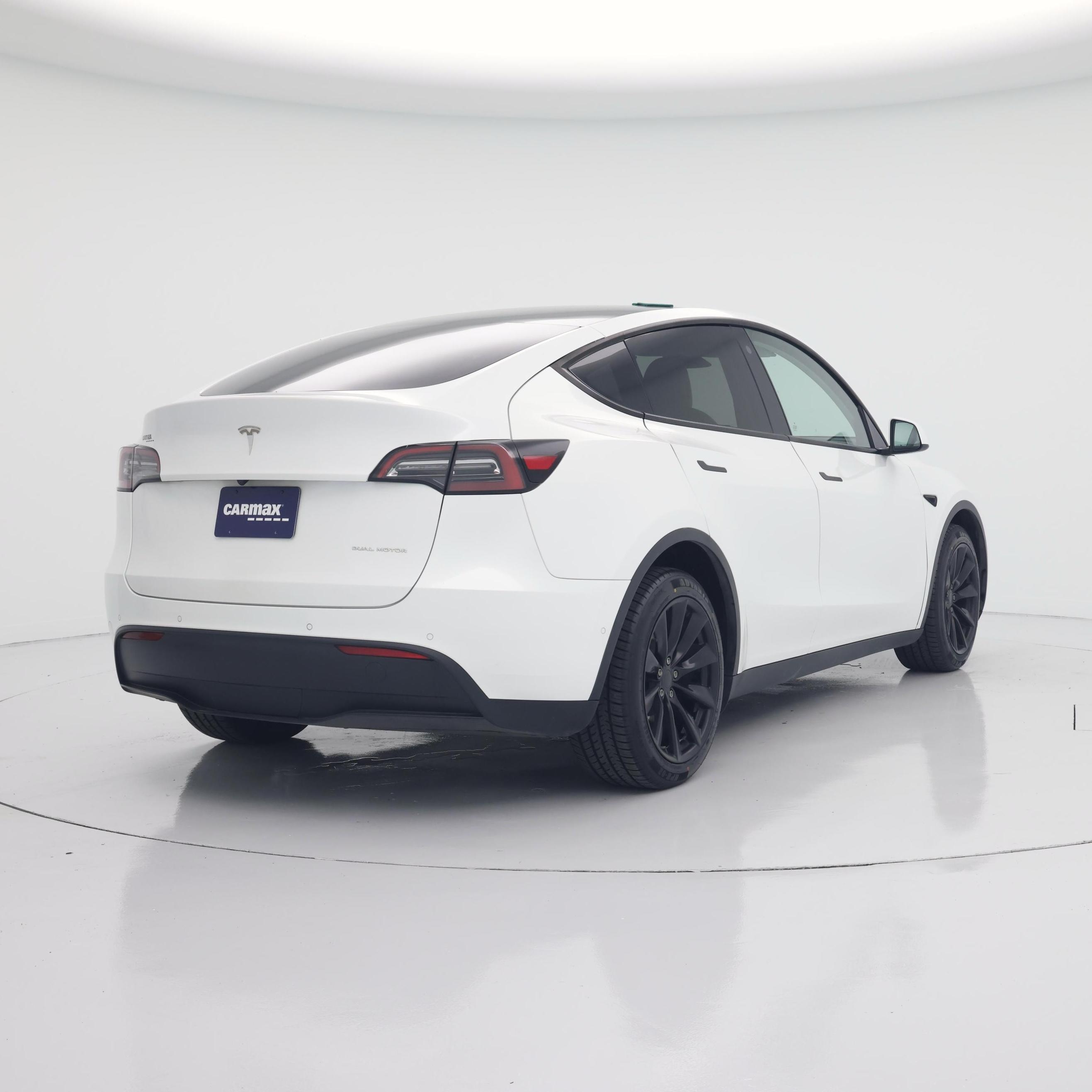 Thumbnail: 2022 Tesla Model Y - 8