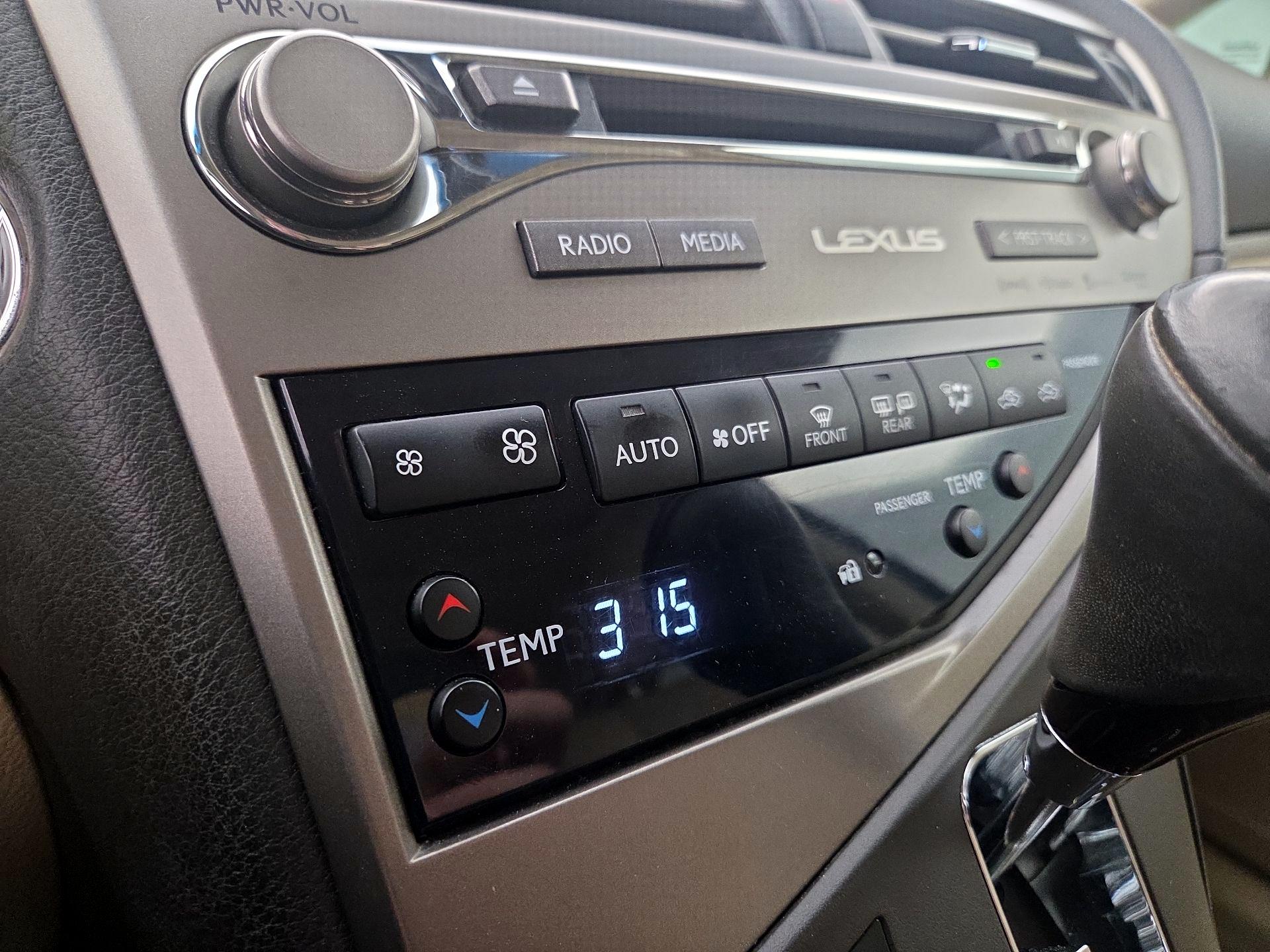 Thumbnail: 2015 Lexus RX - 17