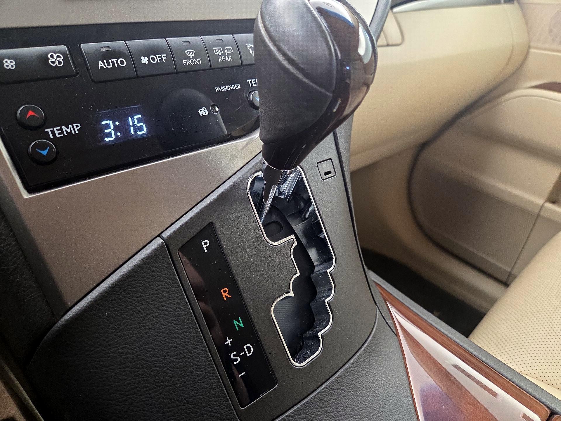 Thumbnail: 2015 Lexus RX - 18