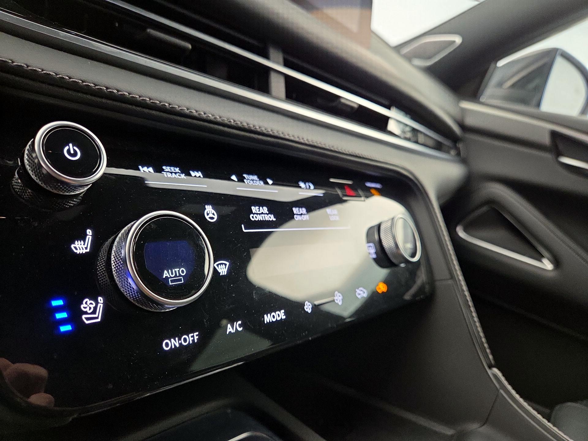 Thumbnail: 2025 INFINITI QX60 - 16