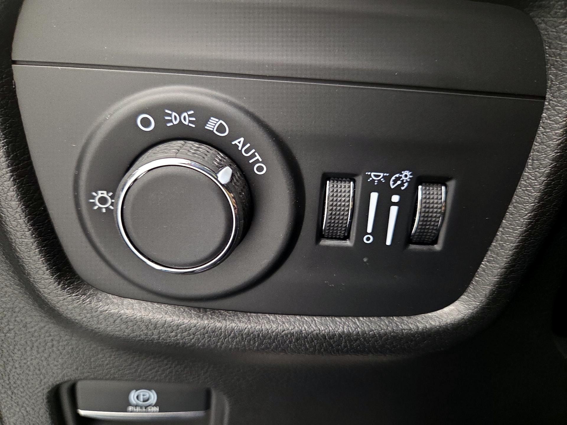 Thumbnail: 2023 Jeep Grand Cherokee - 13