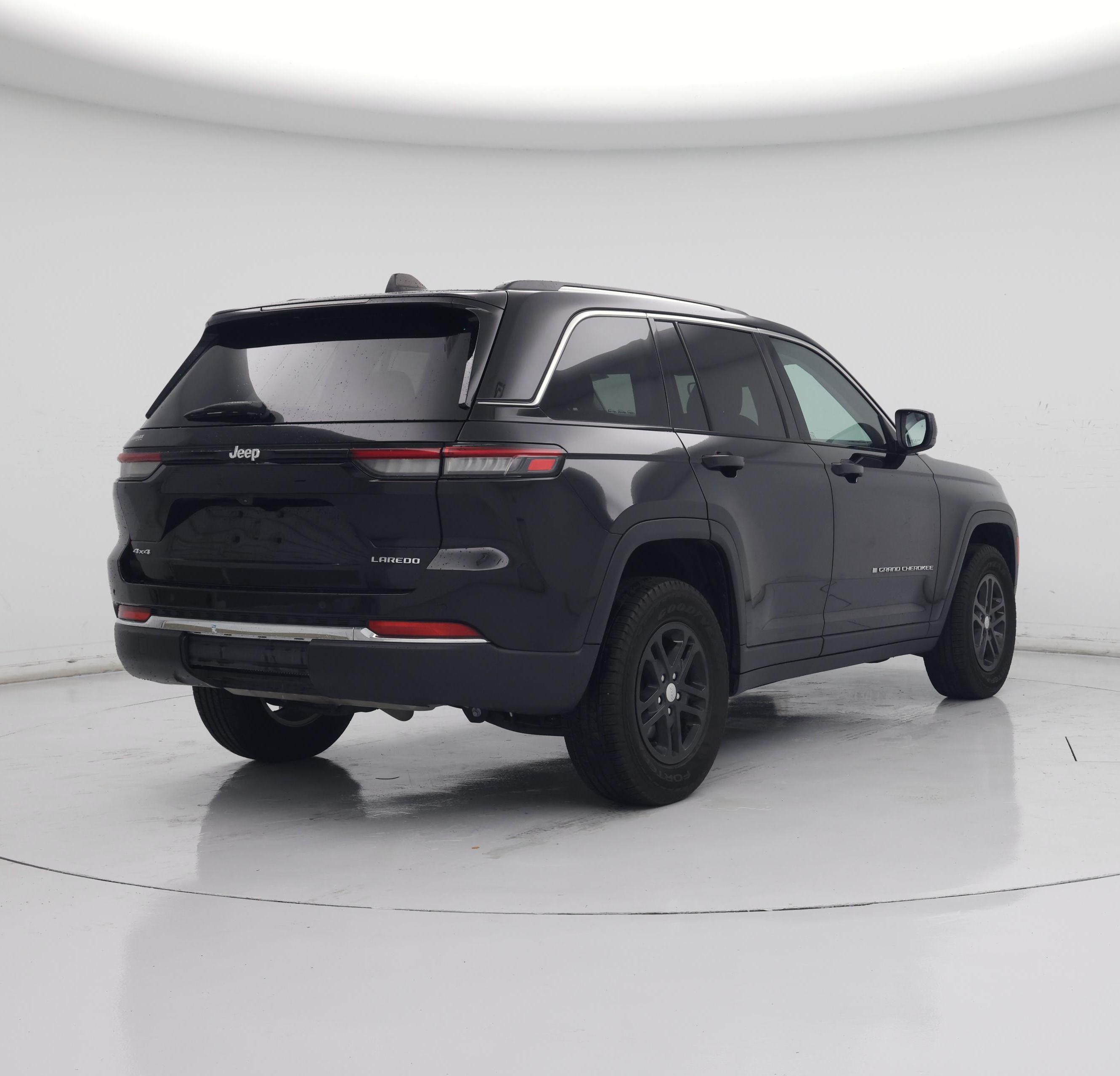 Thumbnail: 2023 Jeep Grand Cherokee - 8