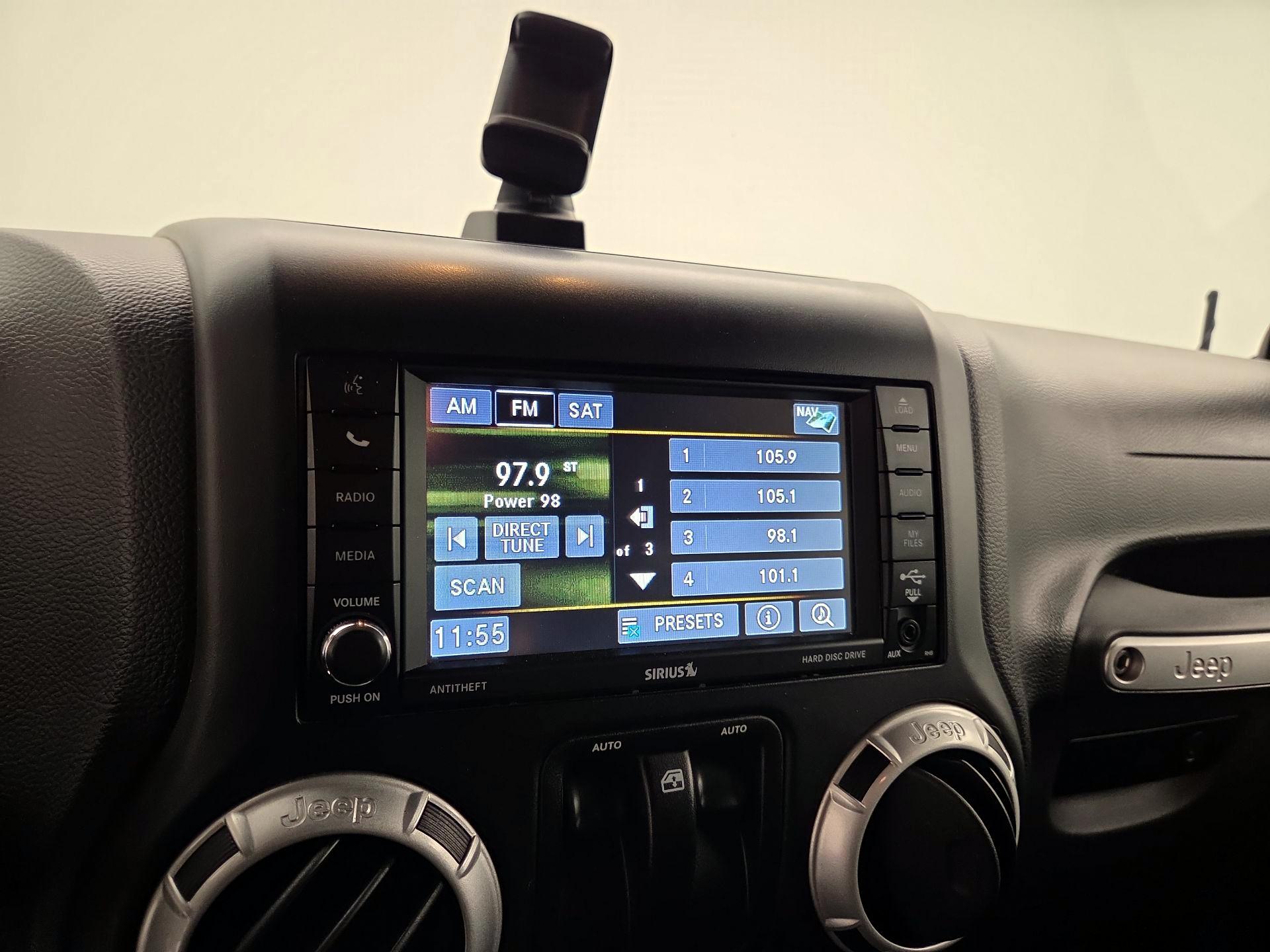 Thumbnail: 2014 Jeep Wrangler - 13