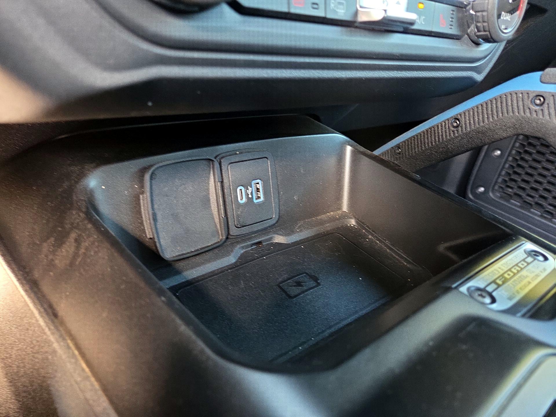 Thumbnail: 2022 Ford Bronco - 16