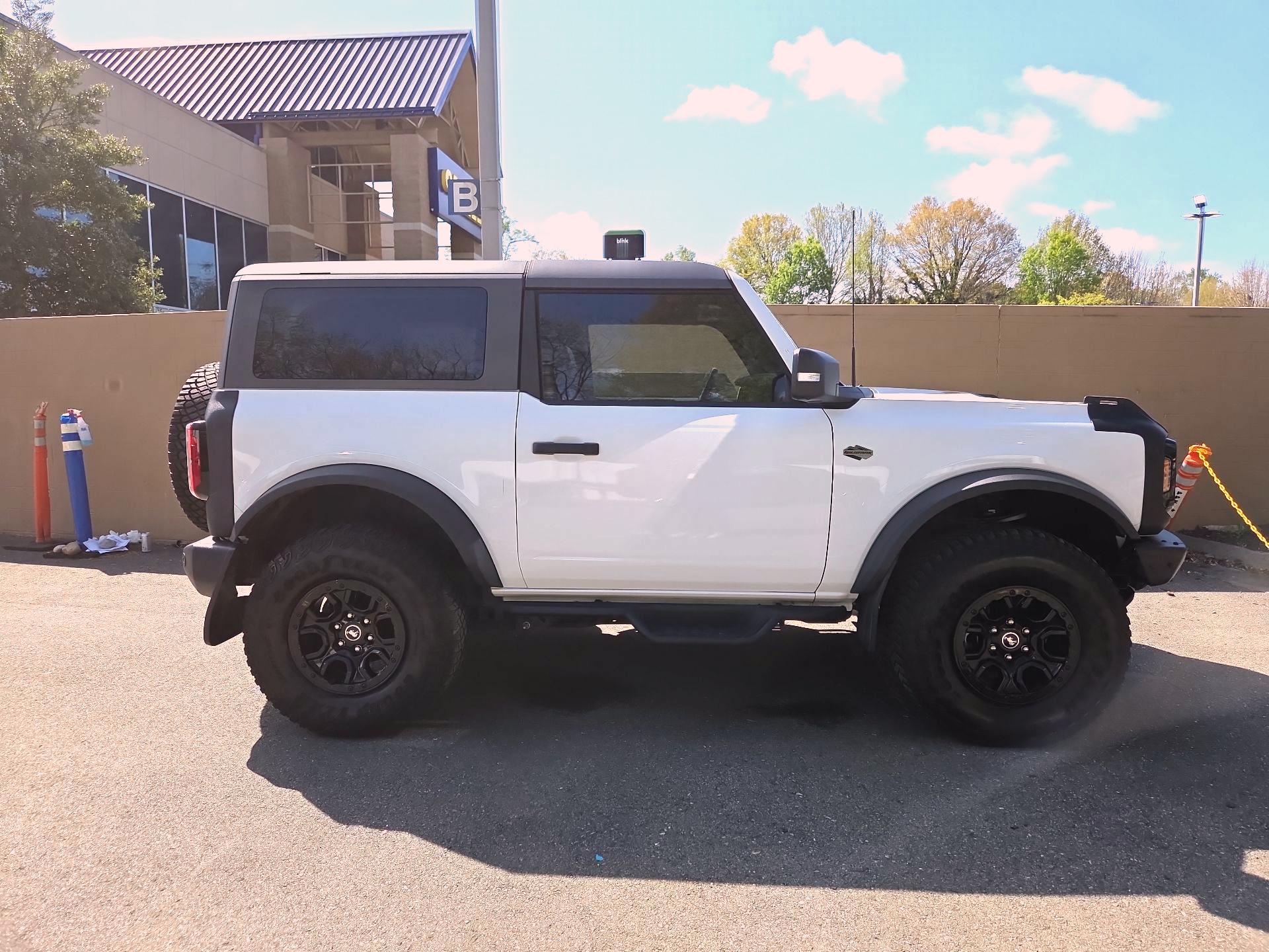 Thumbnail: 2022 Ford Bronco - 4