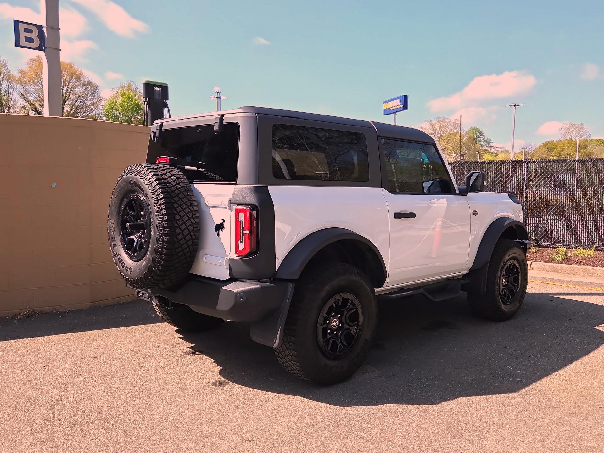 Thumbnail: 2022 Ford Bronco - 5