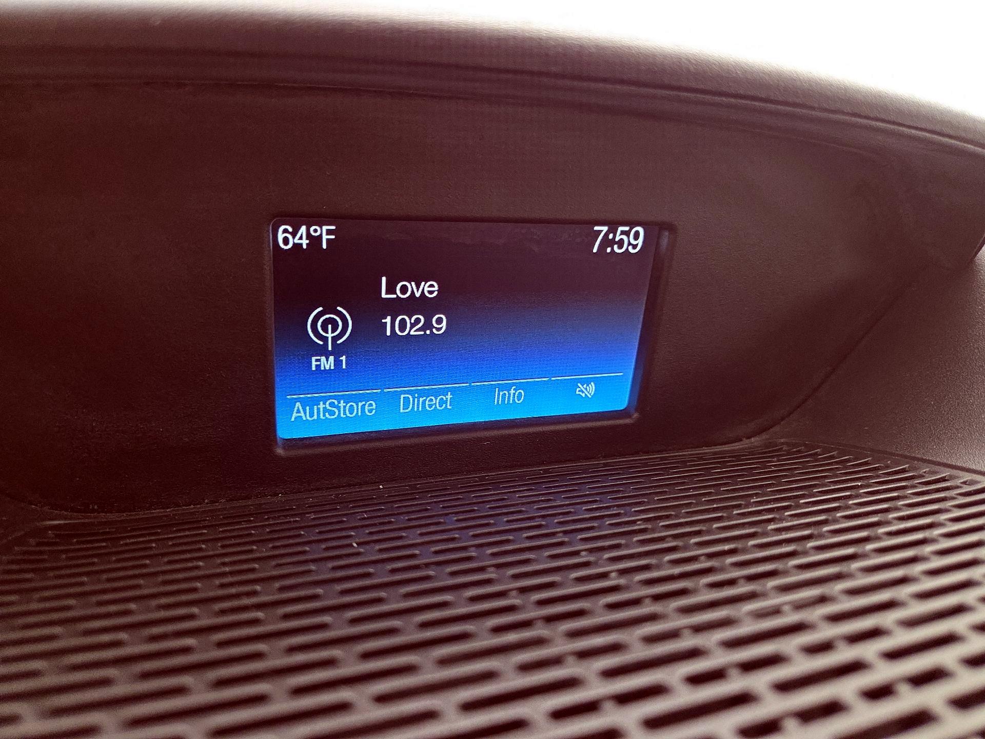 Thumbnail: 2019 Ford Transit Series - 15