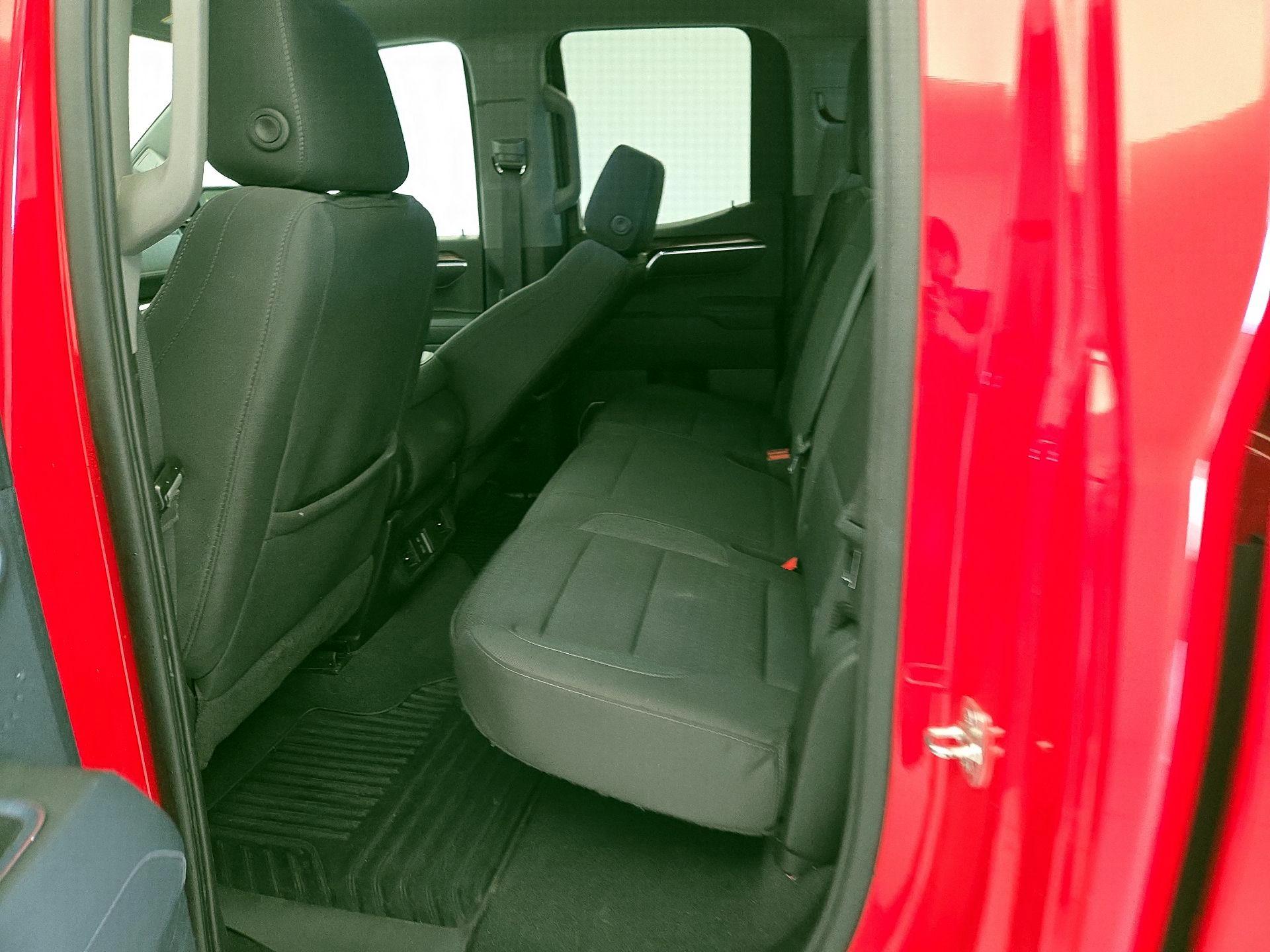 Thumbnail: 2022 Chevrolet Silverado 1500 - 19