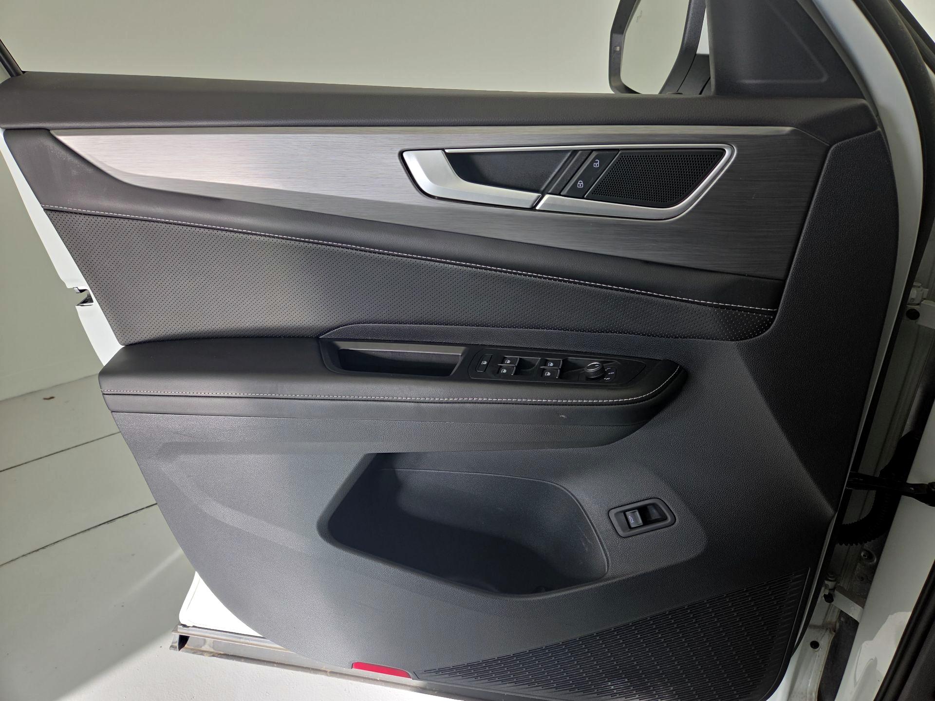 Thumbnail: 2024 Volkswagen Atlas - 12