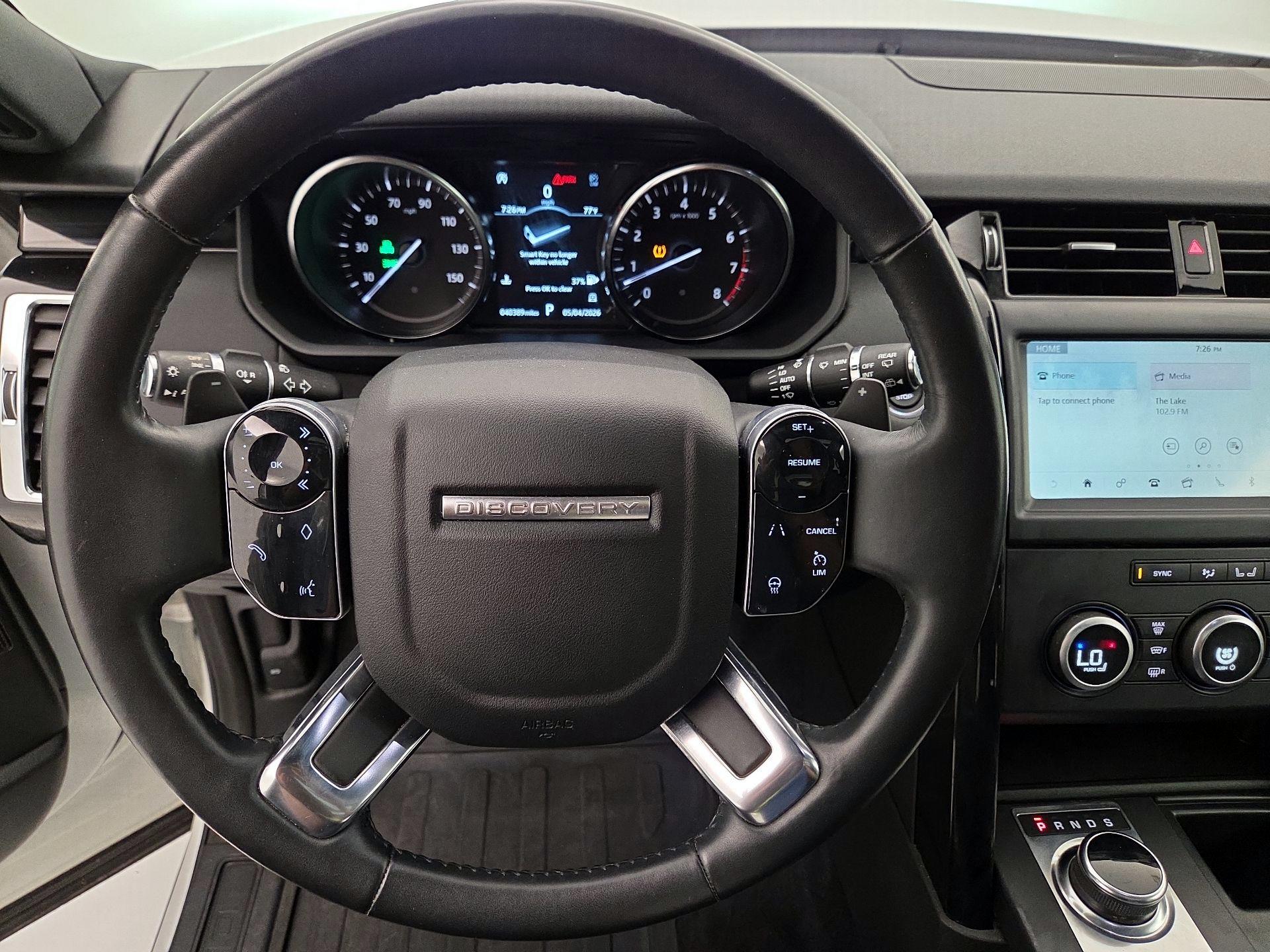 Thumbnail: 2020 Land Rover Discovery - 10