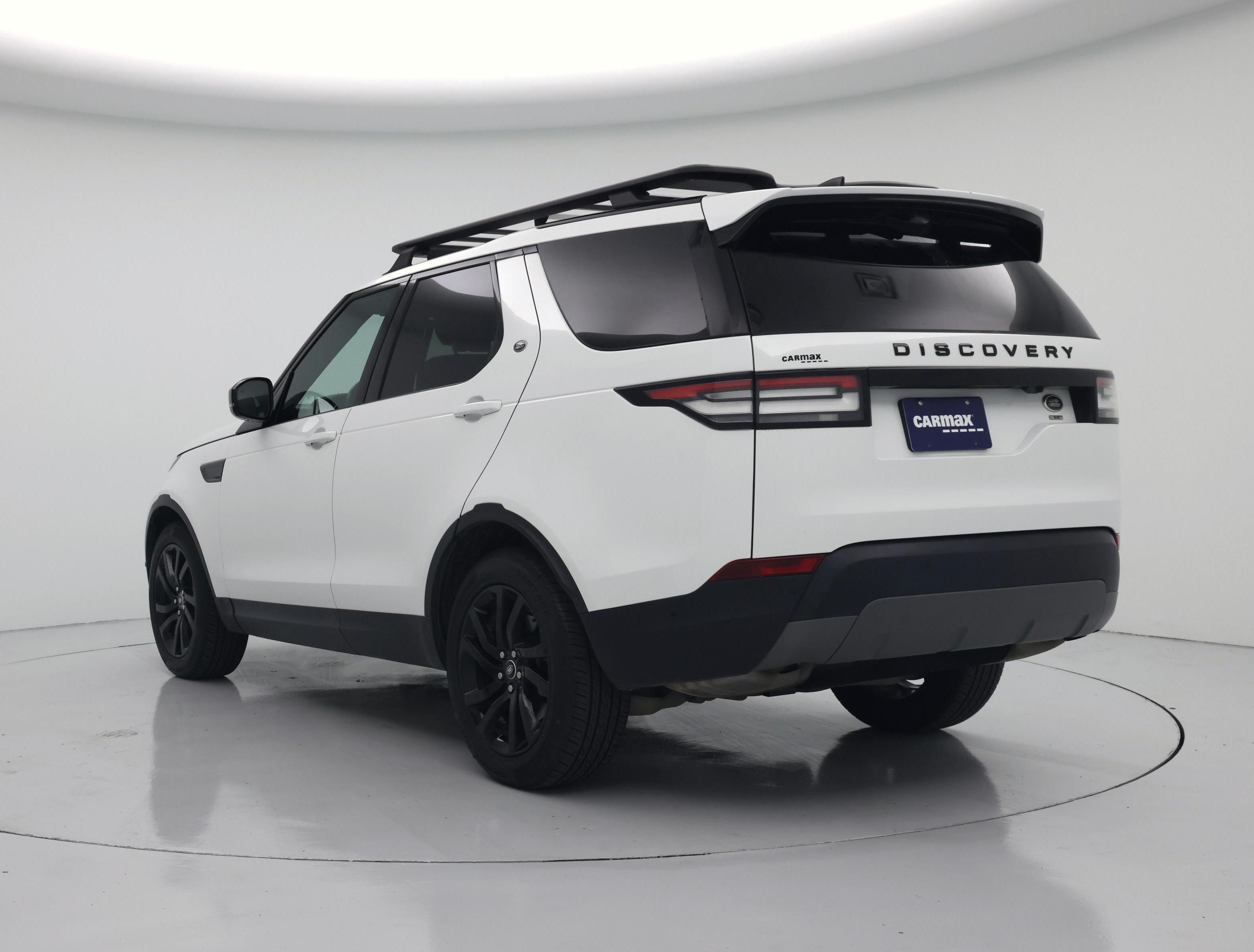 Thumbnail: 2020 Land Rover Discovery - 2