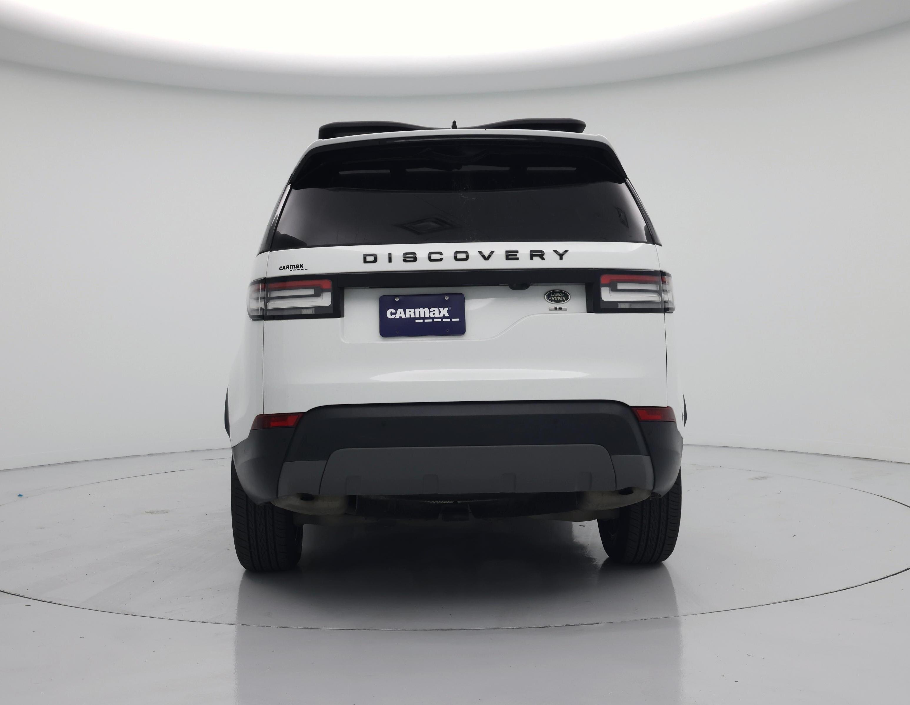 Thumbnail: 2020 Land Rover Discovery - 6