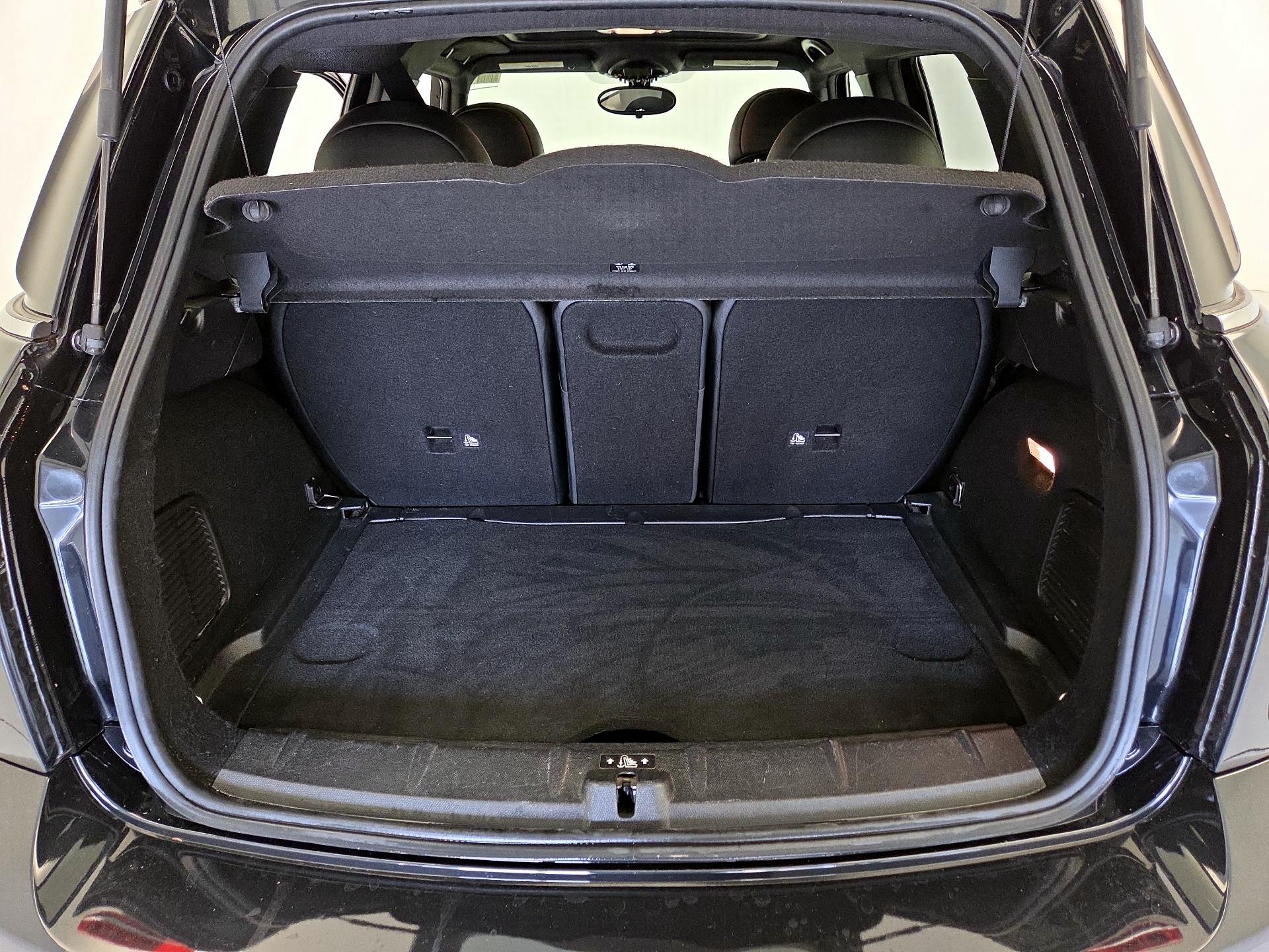 Thumbnail: 2016 MINI Cooper Countryman - 18