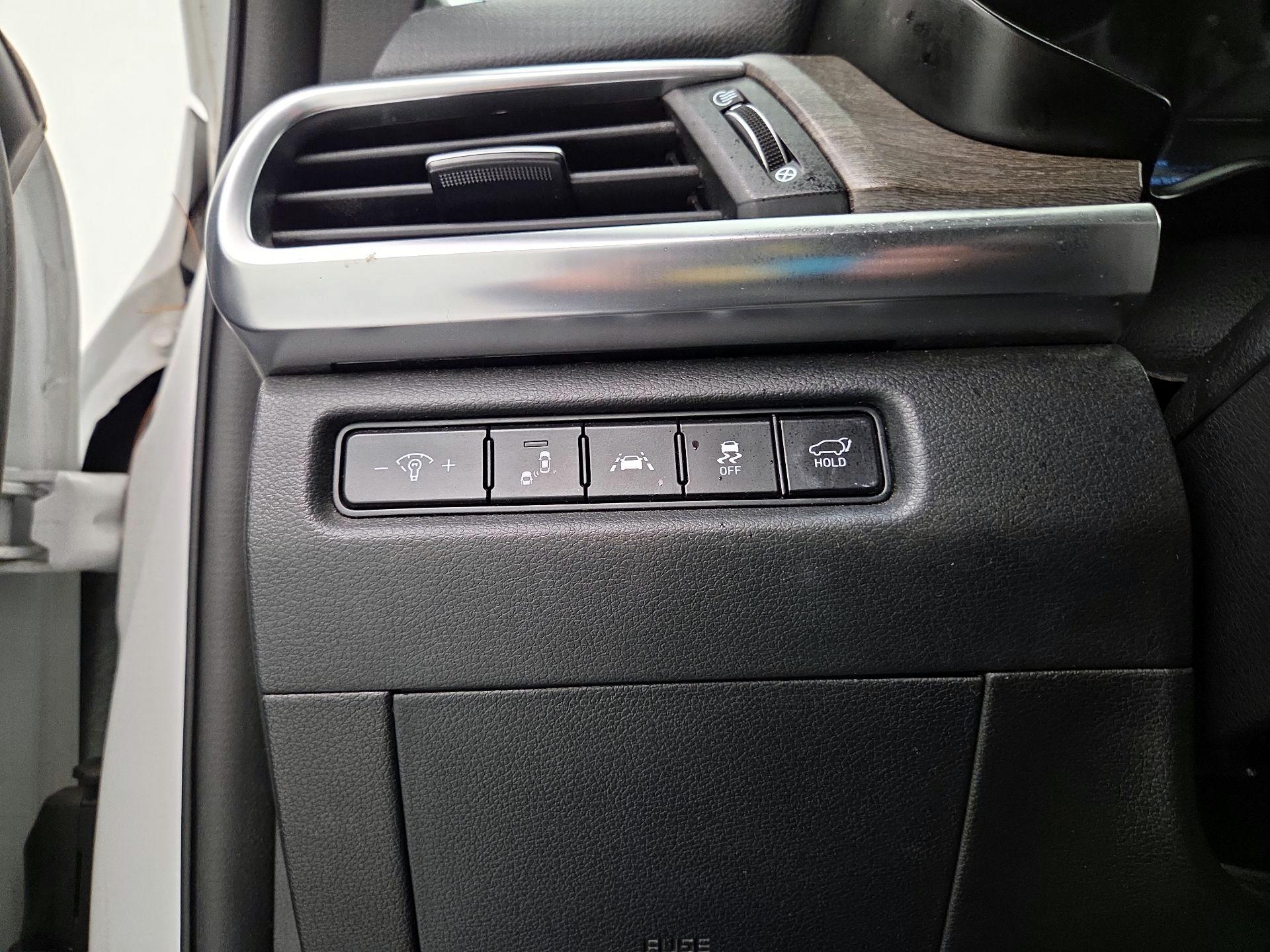 Thumbnail: 2020 Kia Telluride - 13