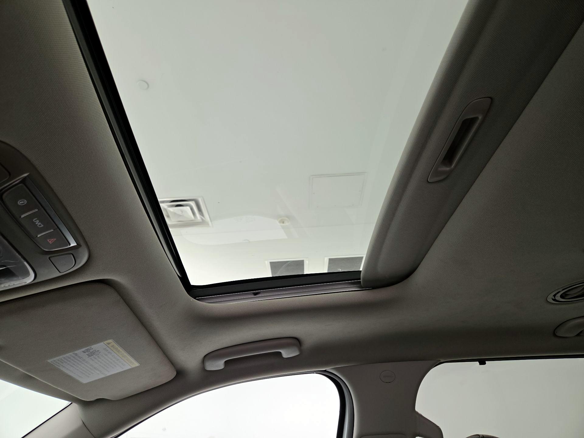 Thumbnail: 2020 Kia Telluride - 20