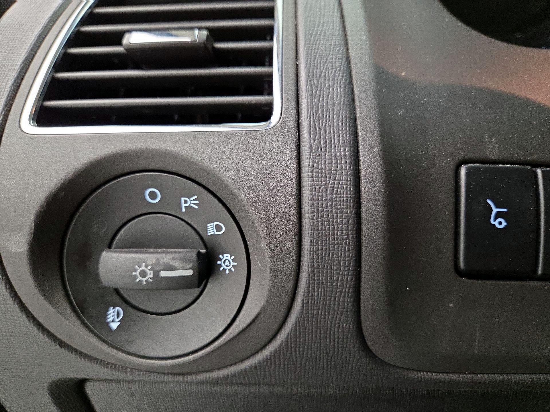 Thumbnail: 2018 Ford Flex - 13