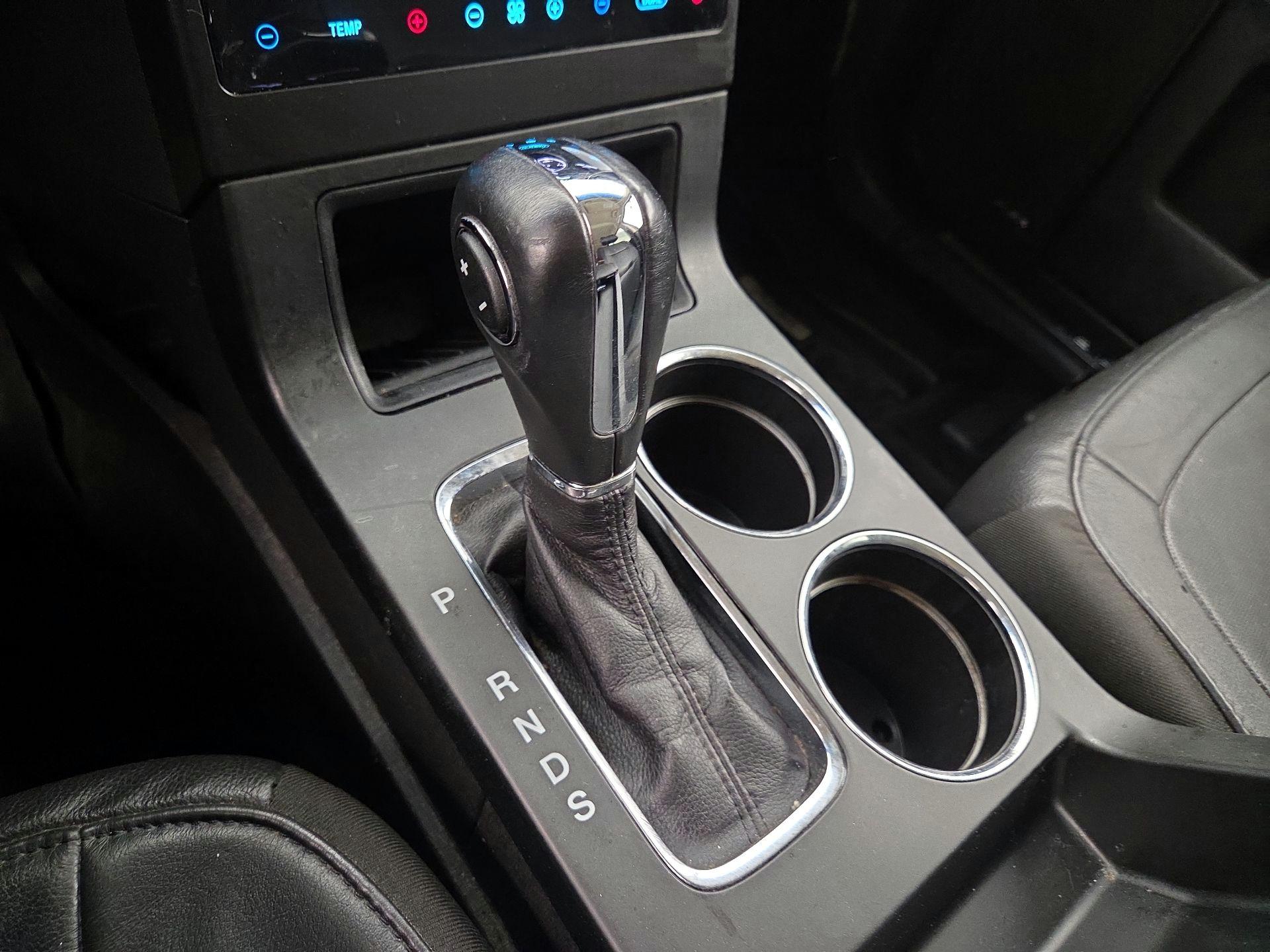 Thumbnail: 2018 Ford Flex - 18