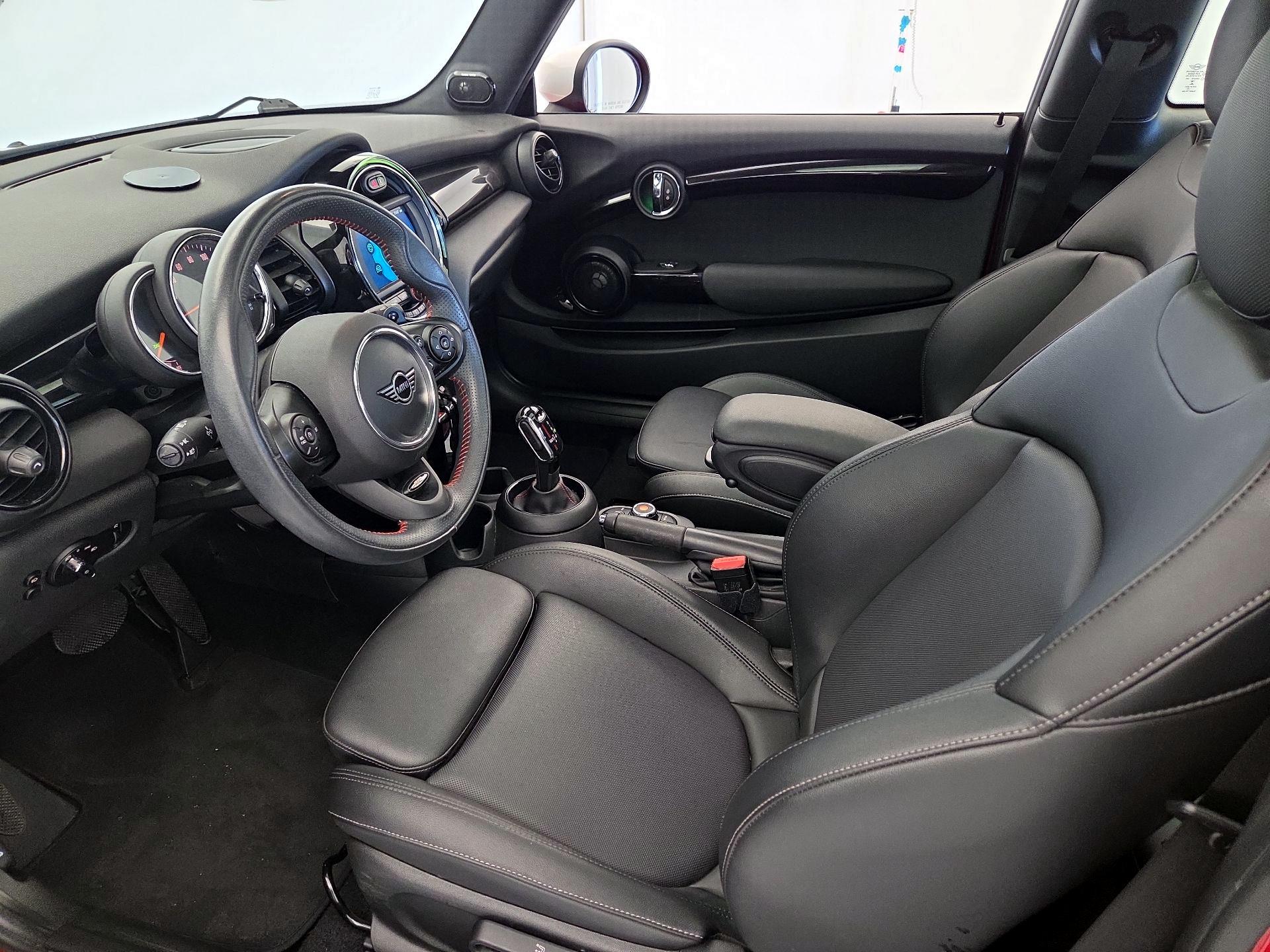 Thumbnail: 2020 MINI Cooper Hardtop - 11