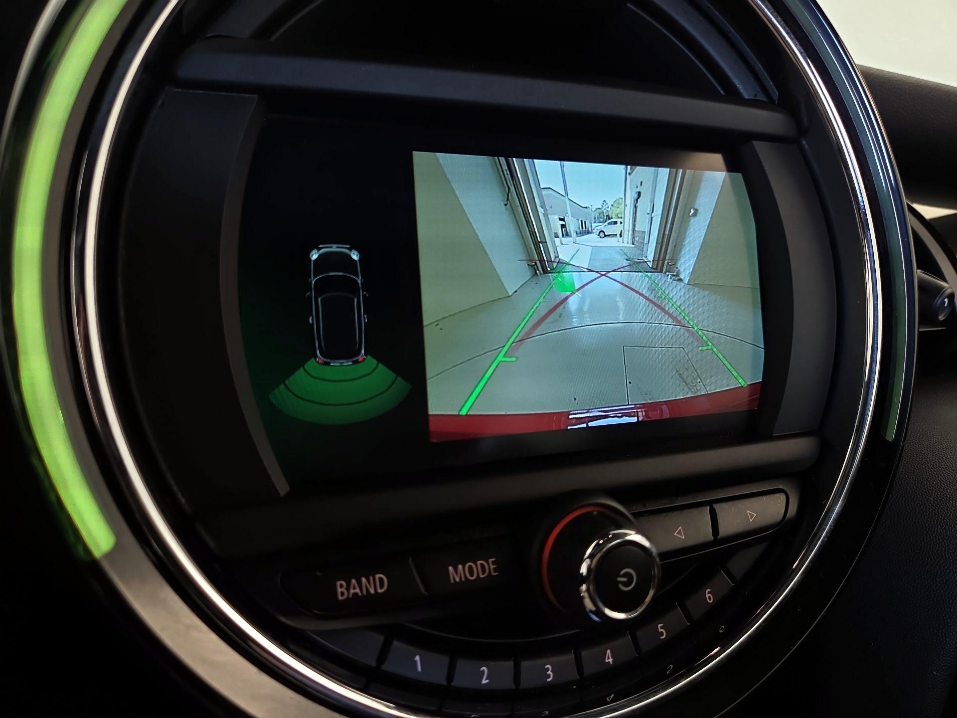 Thumbnail: 2020 MINI Cooper Hardtop - 14