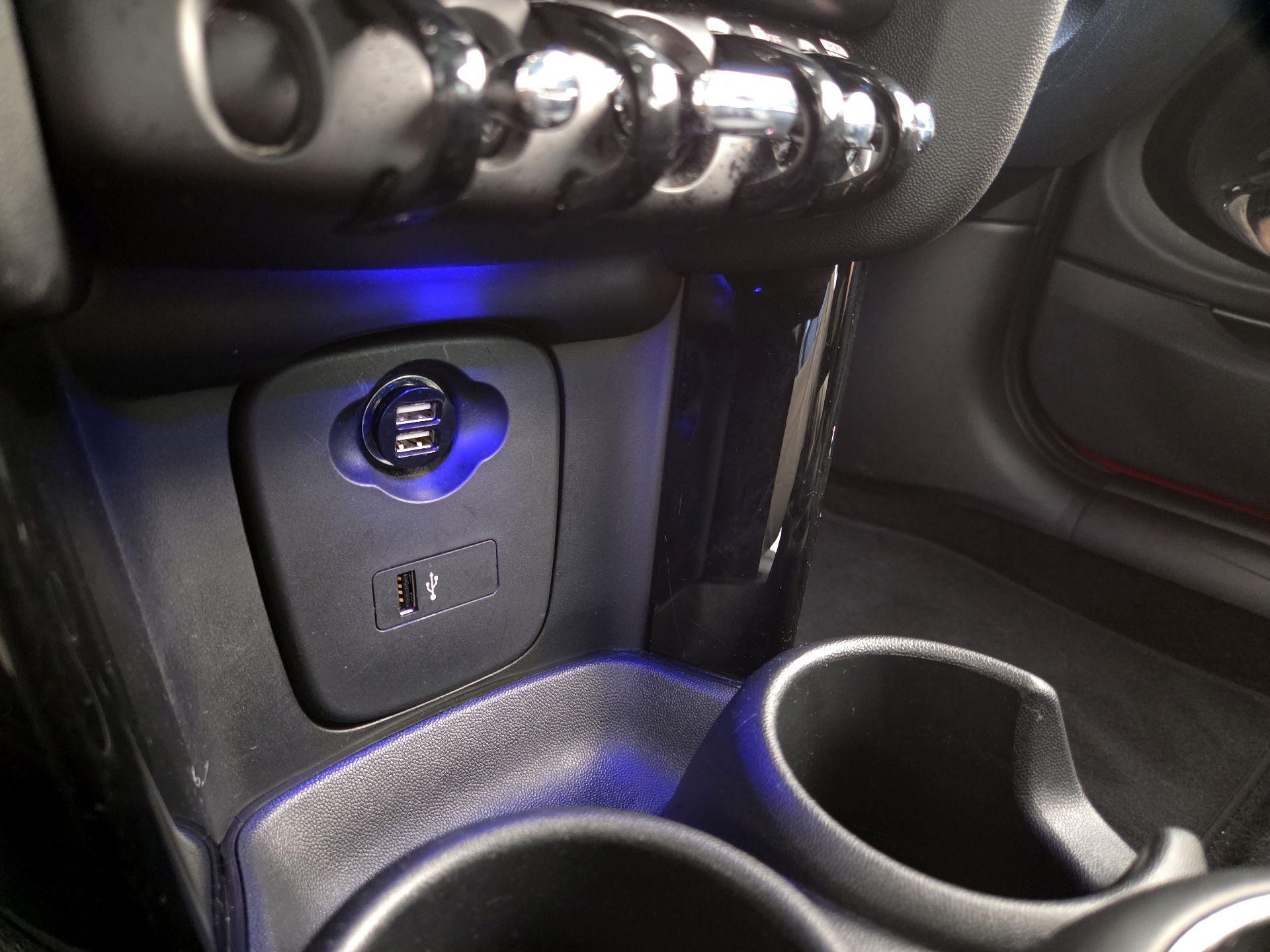 Thumbnail: 2020 MINI Cooper Hardtop - 18