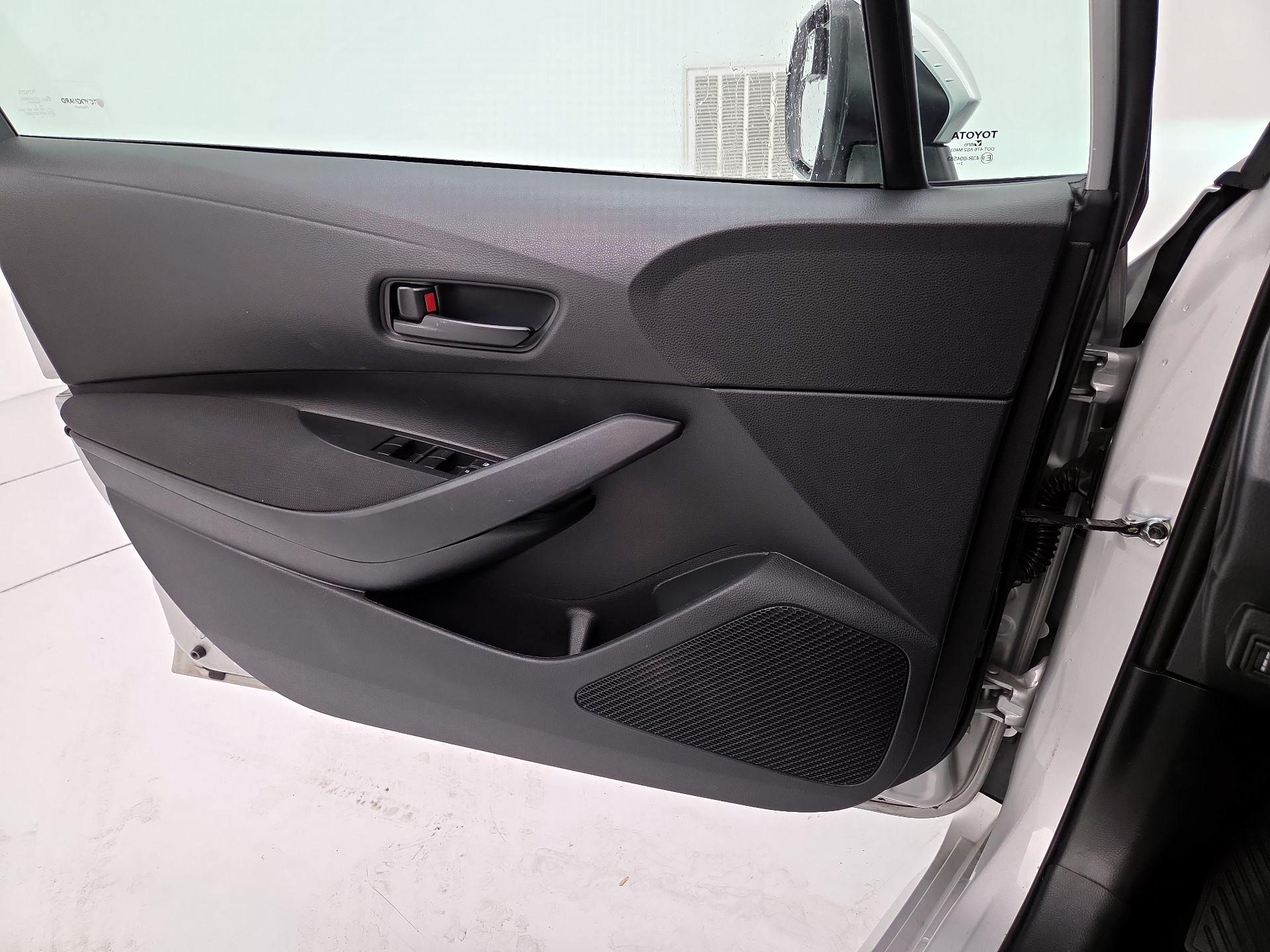 Thumbnail: 2023 Toyota Corolla - 12