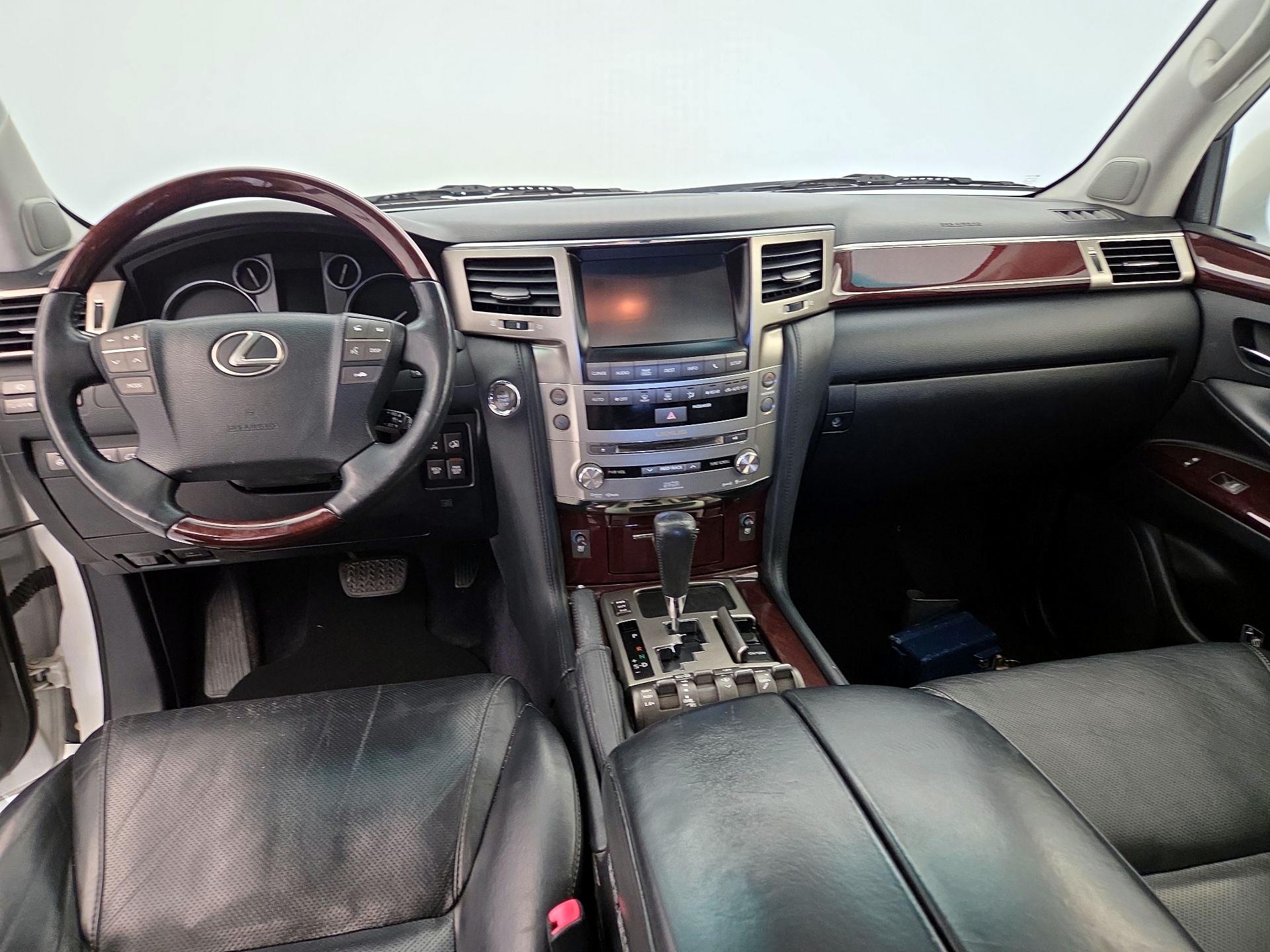 Thumbnail: 2014 Lexus LX - 9