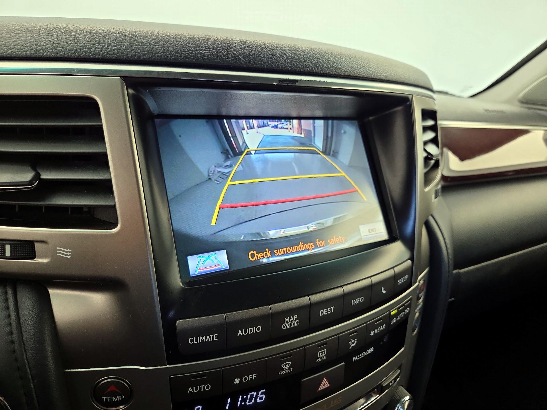 Thumbnail: 2014 Lexus LX - 14