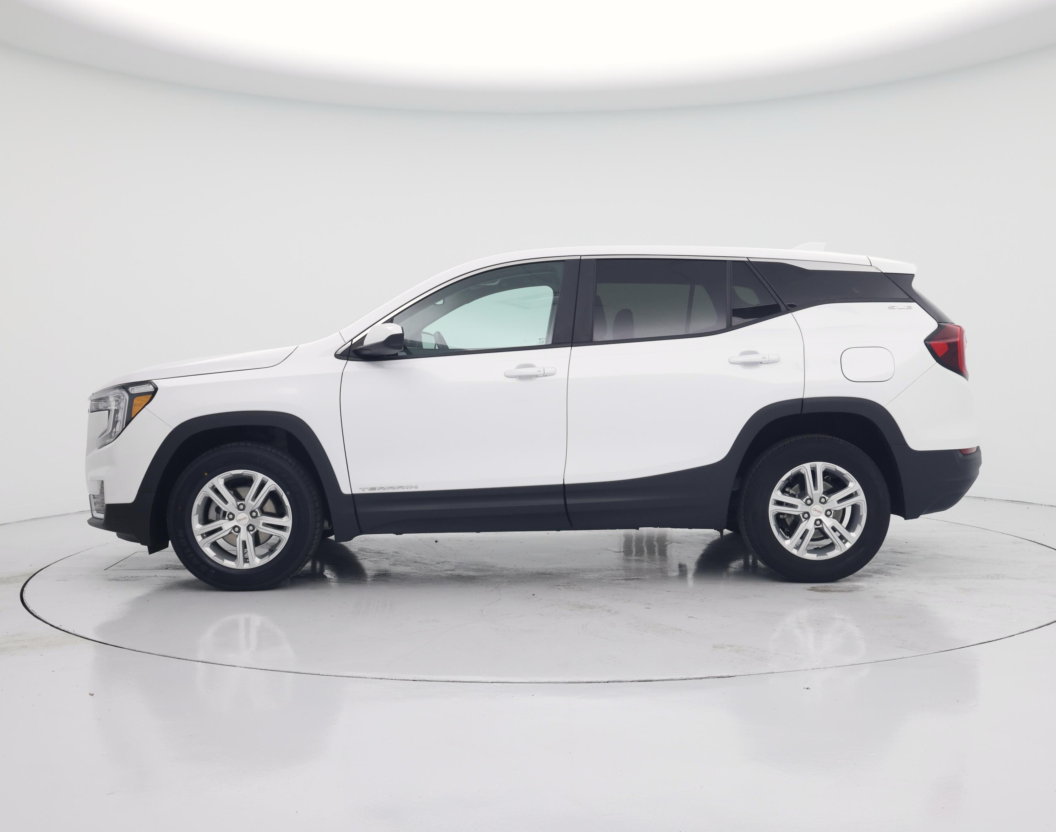 Thumbnail: 2024 GMC Terrain - 3