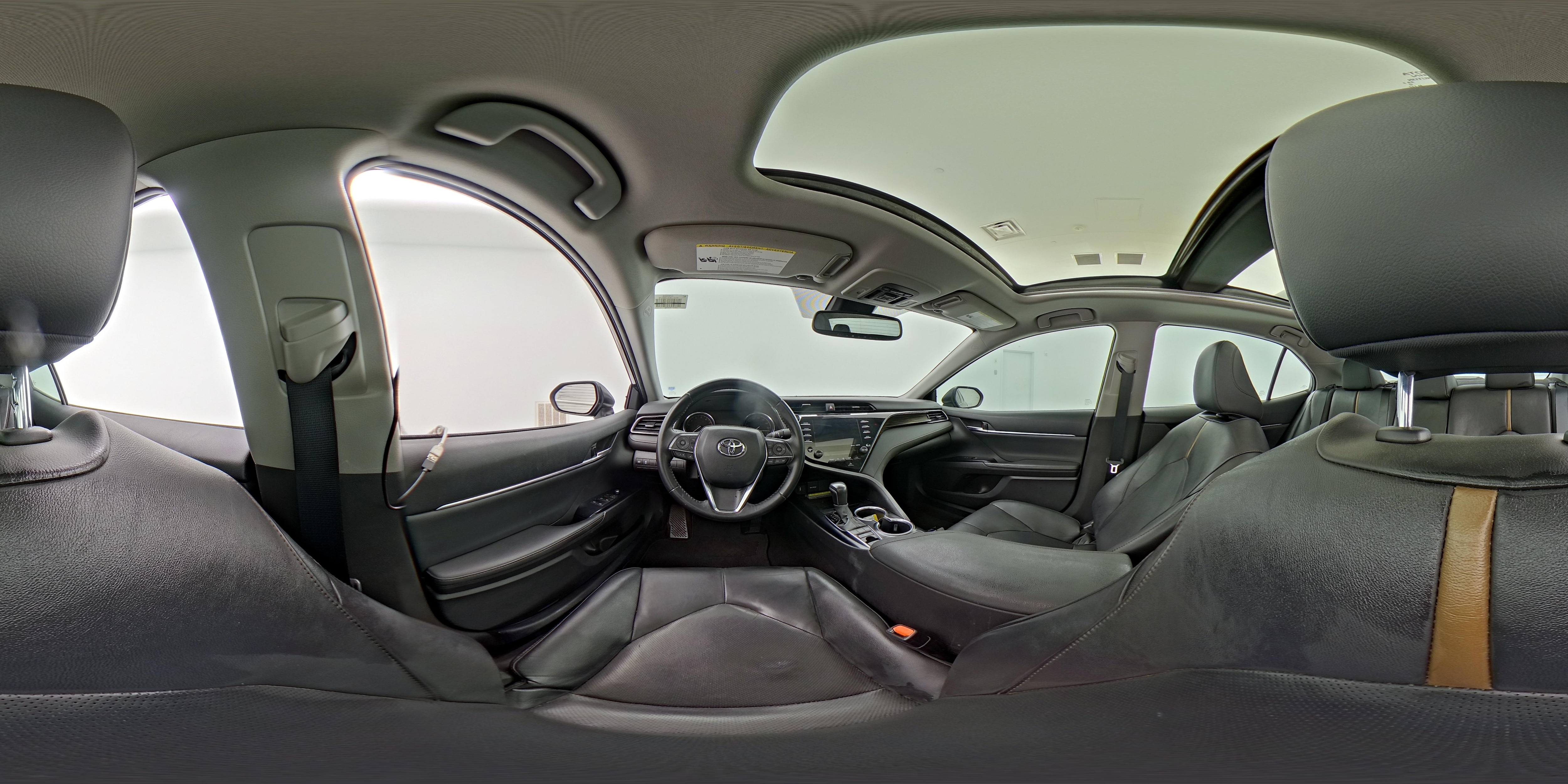 2020 Toyota Camry XLE - Photo 27