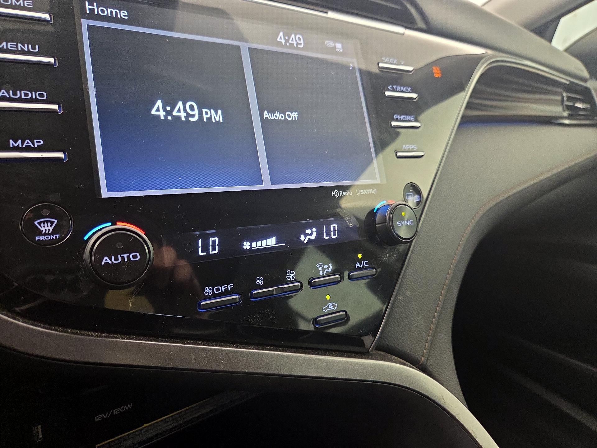 Thumbnail: 2020 Toyota Camry - 16