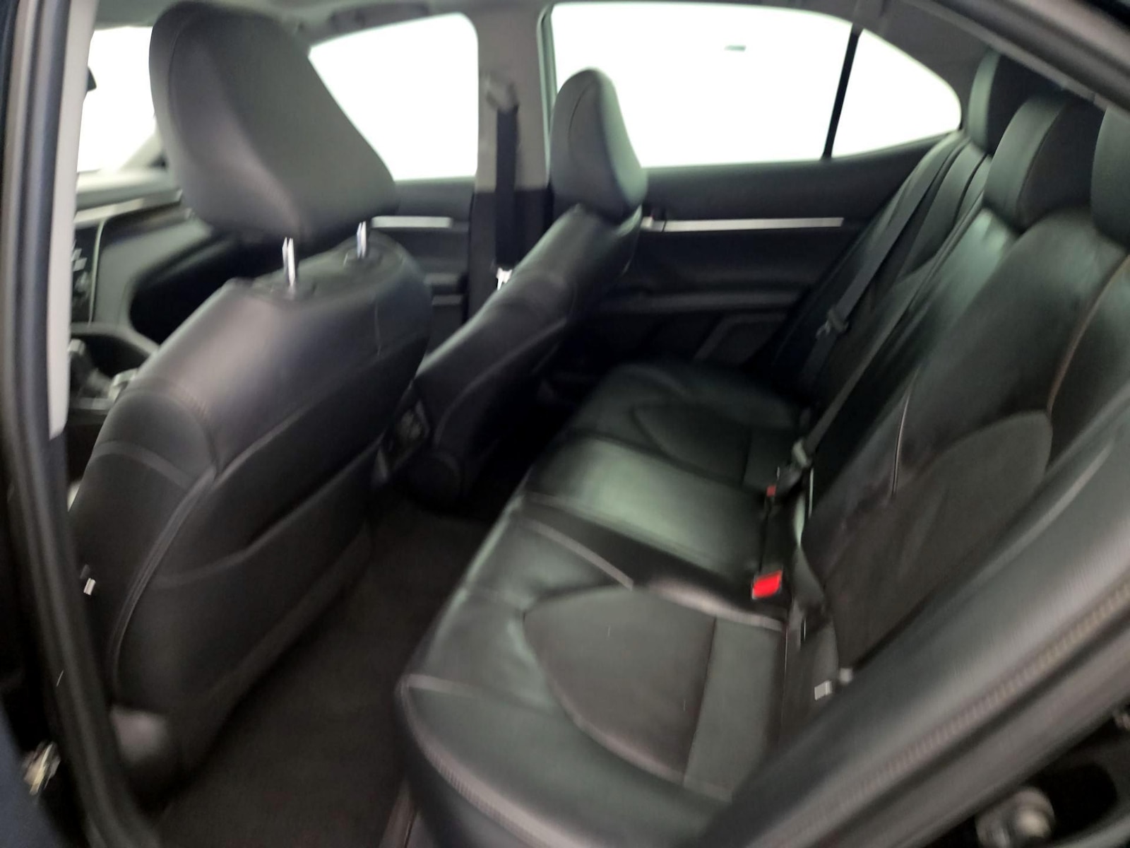 2020 Toyota Camry XLE - Photo 21