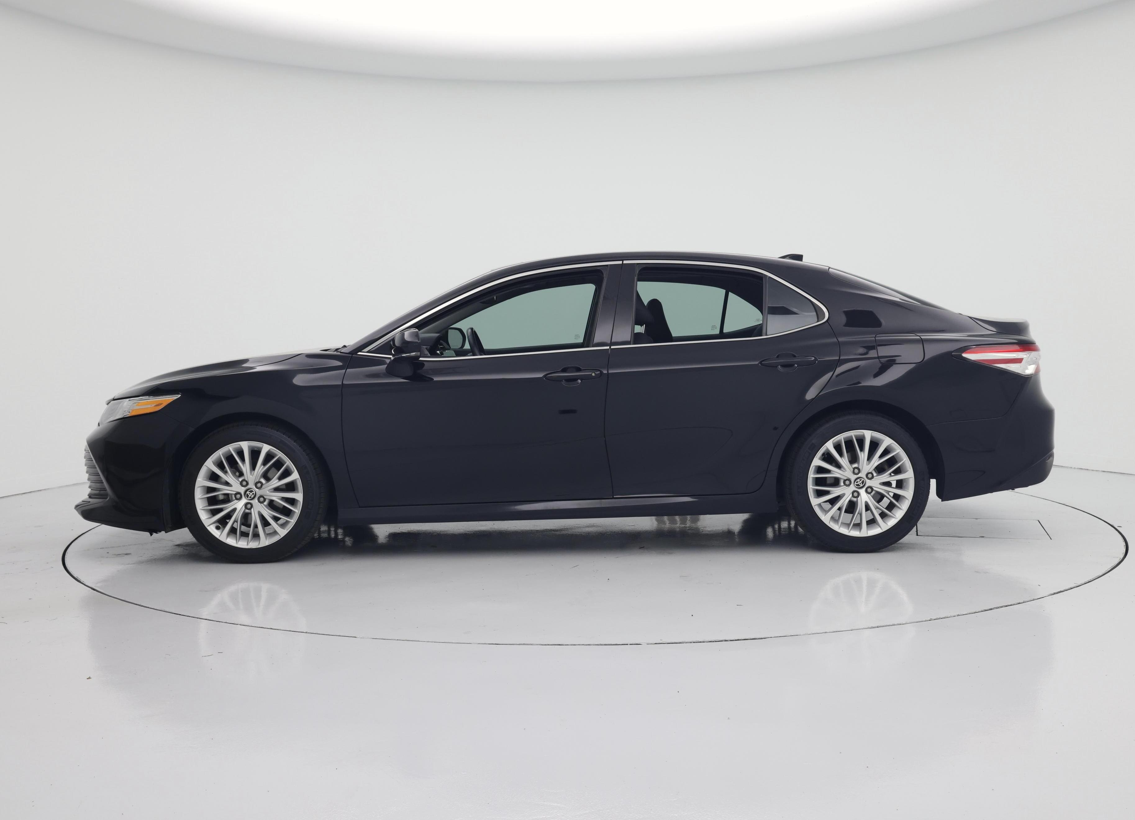 Thumbnail: 2020 Toyota Camry - 3