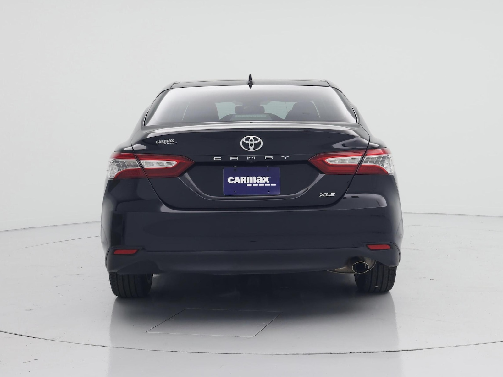 2020 Toyota Camry XLE - Photo 7
