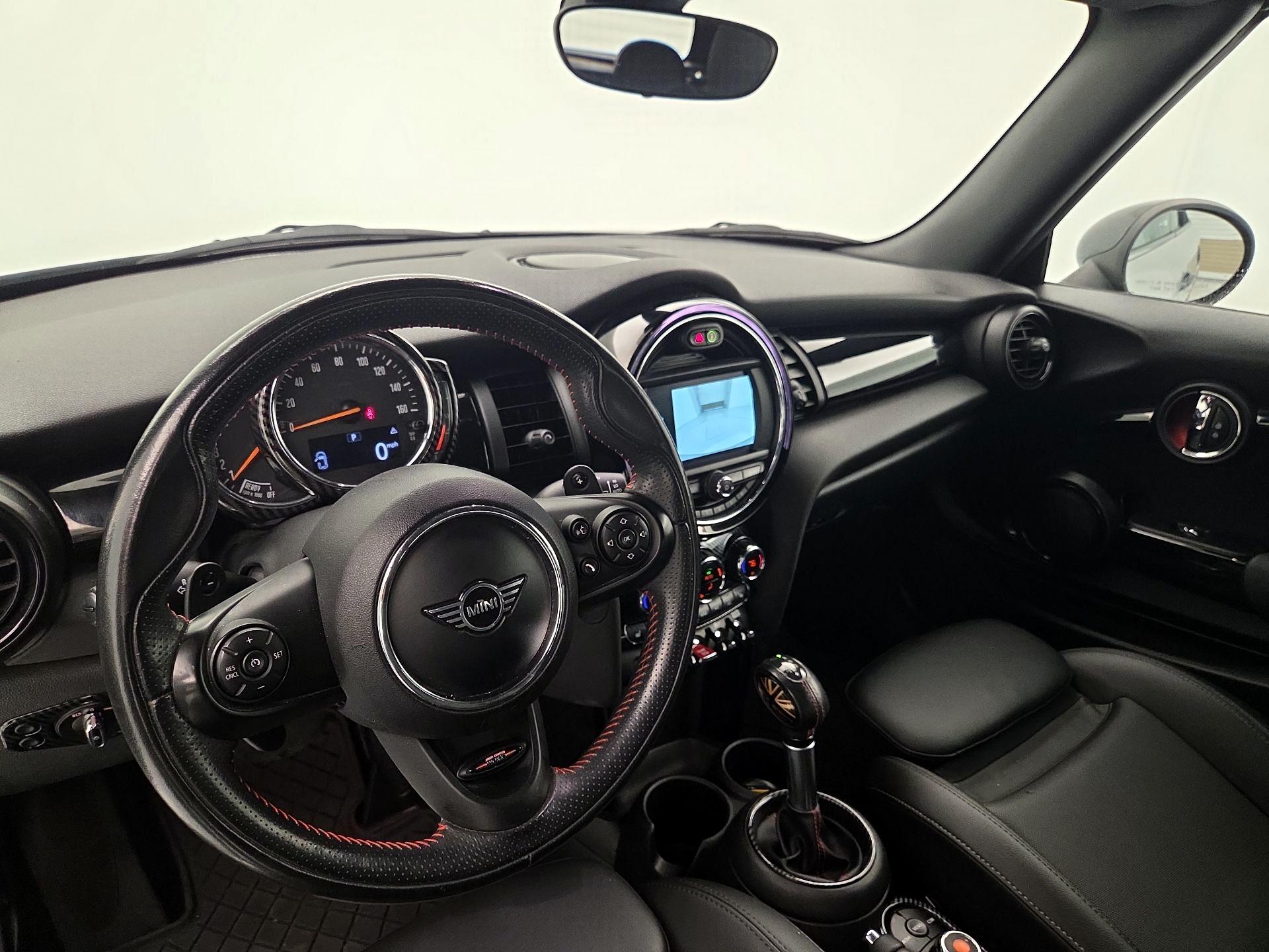 Thumbnail: 2019 MINI Cooper - 9