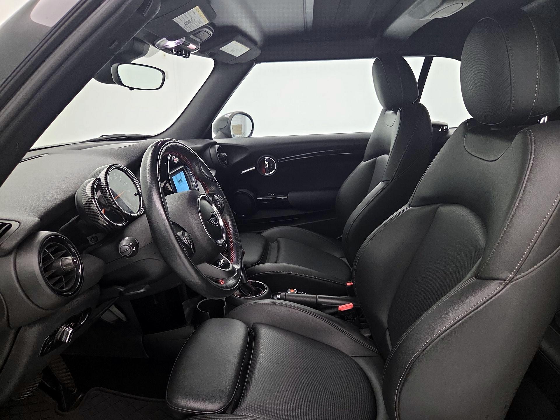 Thumbnail: 2019 MINI Cooper - 11