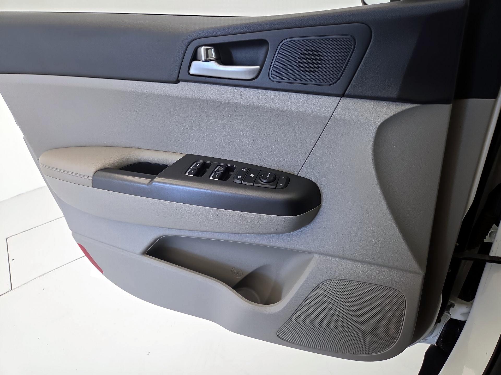 Thumbnail: 2021 Kia Sportage - 12
