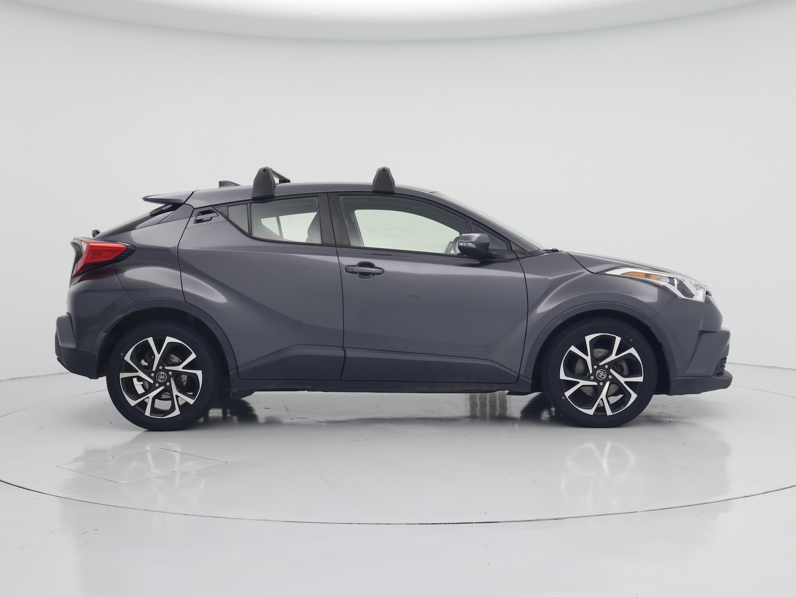 2018 Toyota C-HR XLE - Photo 8