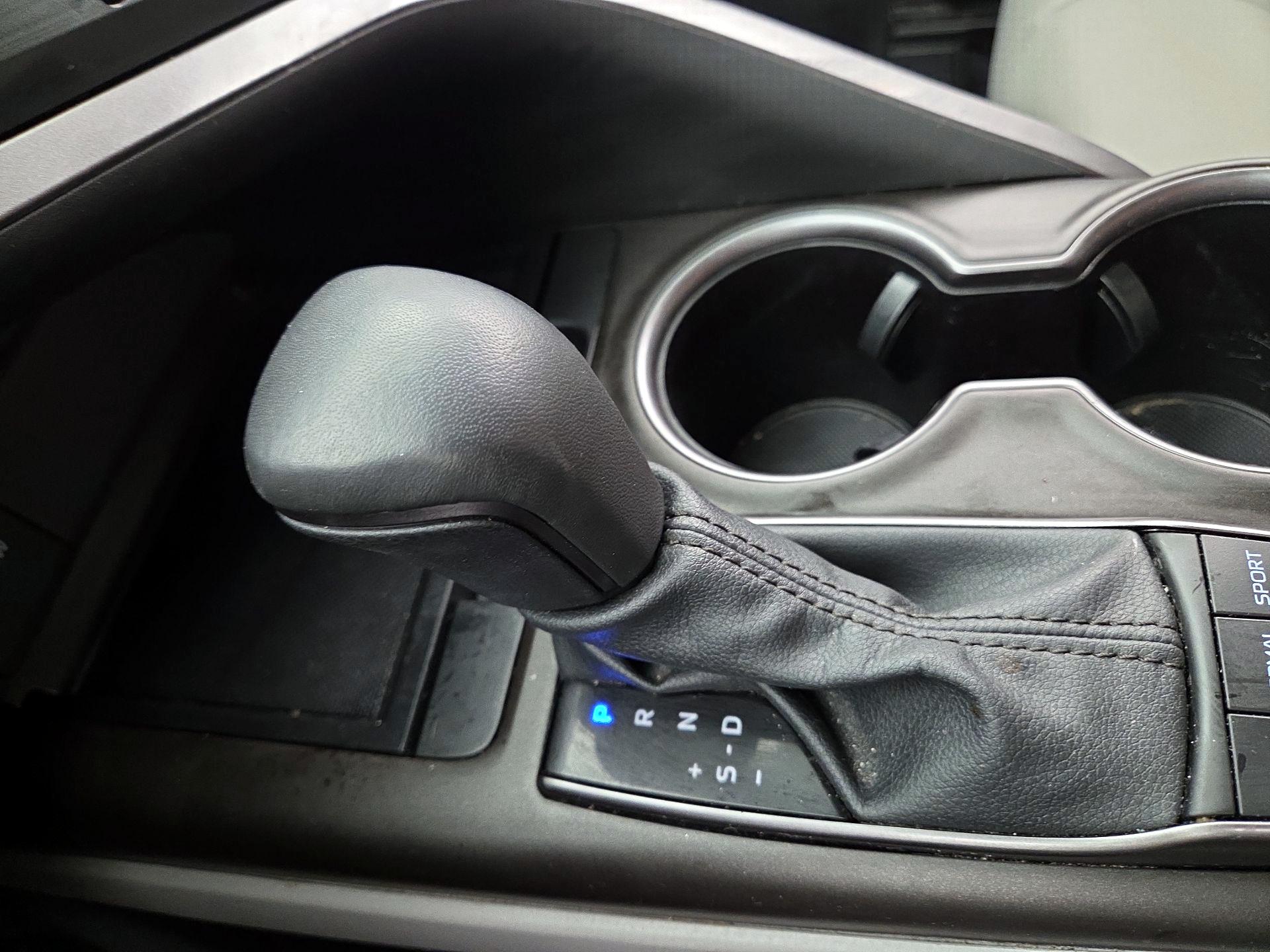 Thumbnail: 2024 Toyota Camry - 17