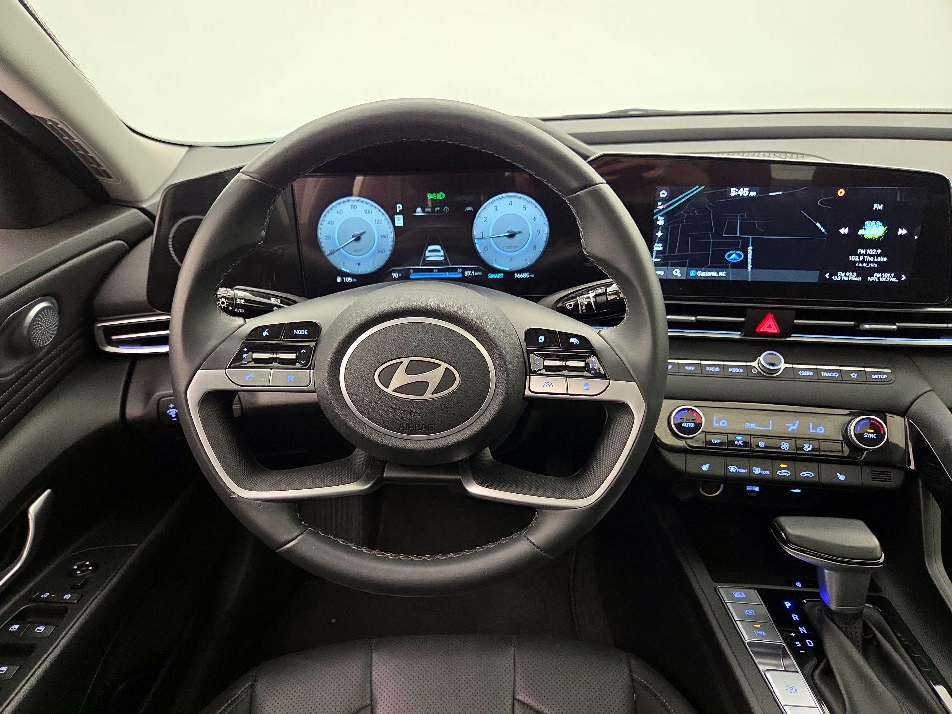Thumbnail: 2024 Hyundai Elantra - 10