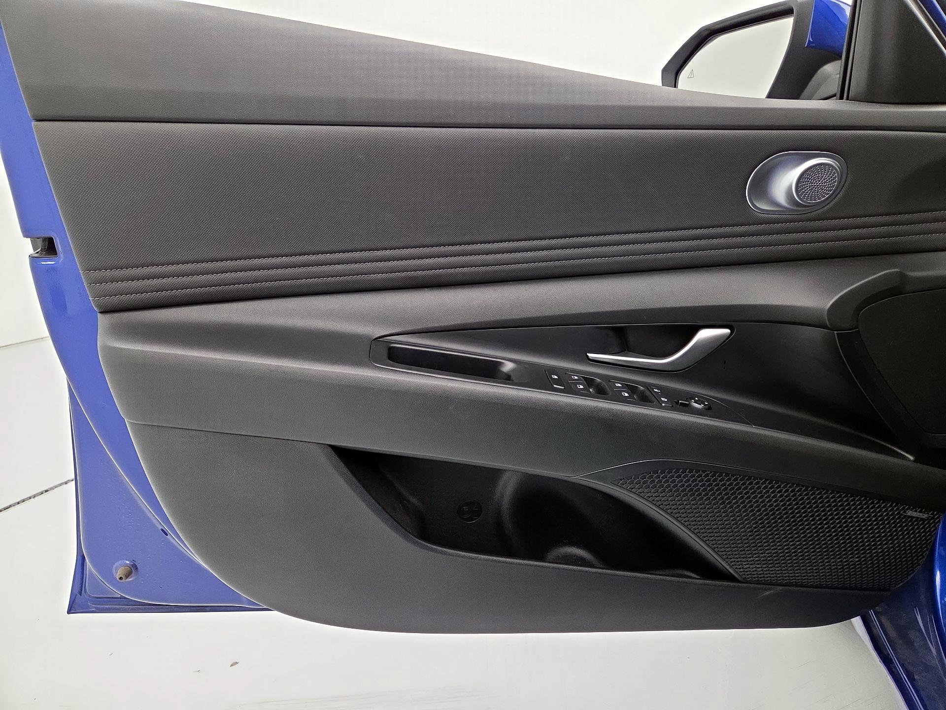 Thumbnail: 2024 Hyundai Elantra - 12