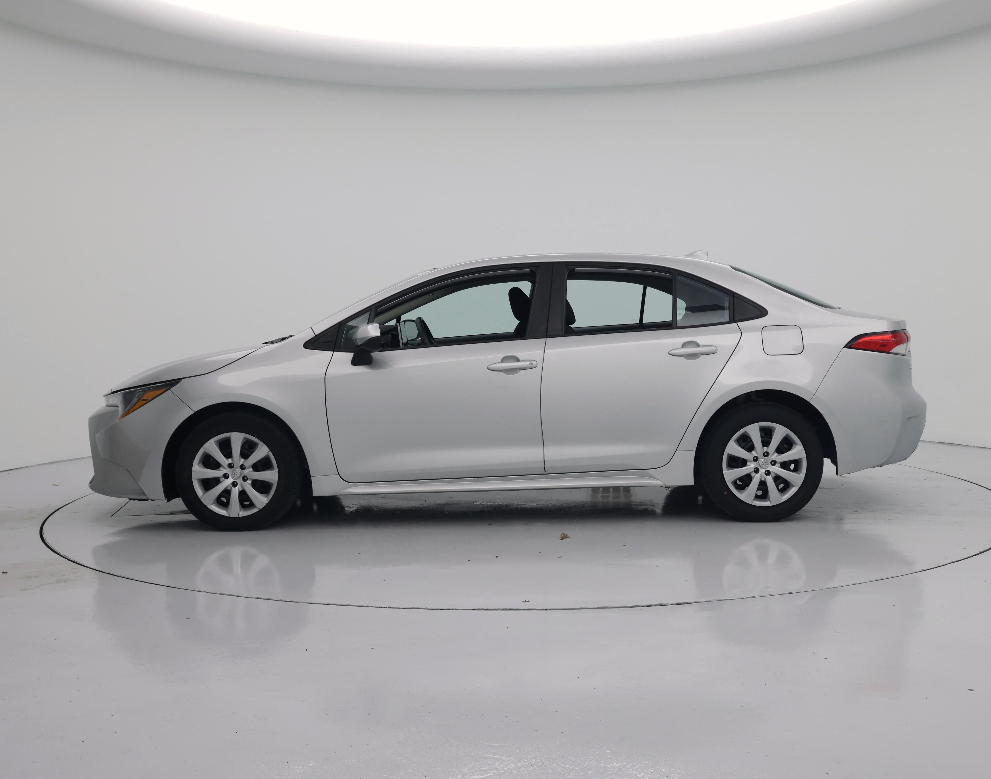Thumbnail: 2021 Toyota Corolla - 3