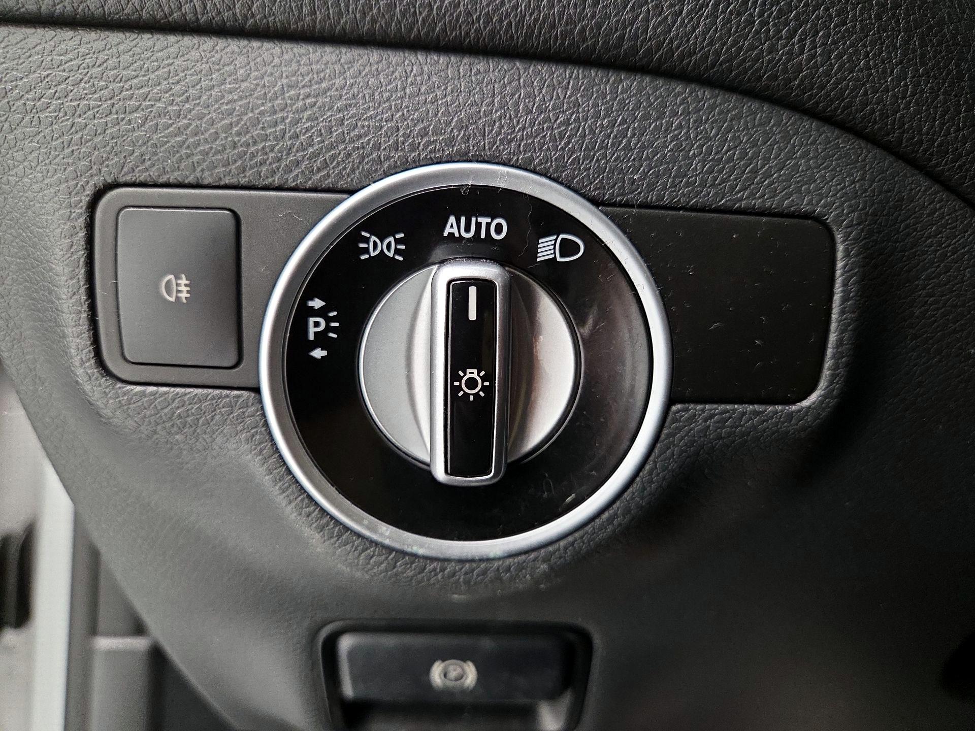 Thumbnail: 2015 Mercedes-Benz CLA - 13