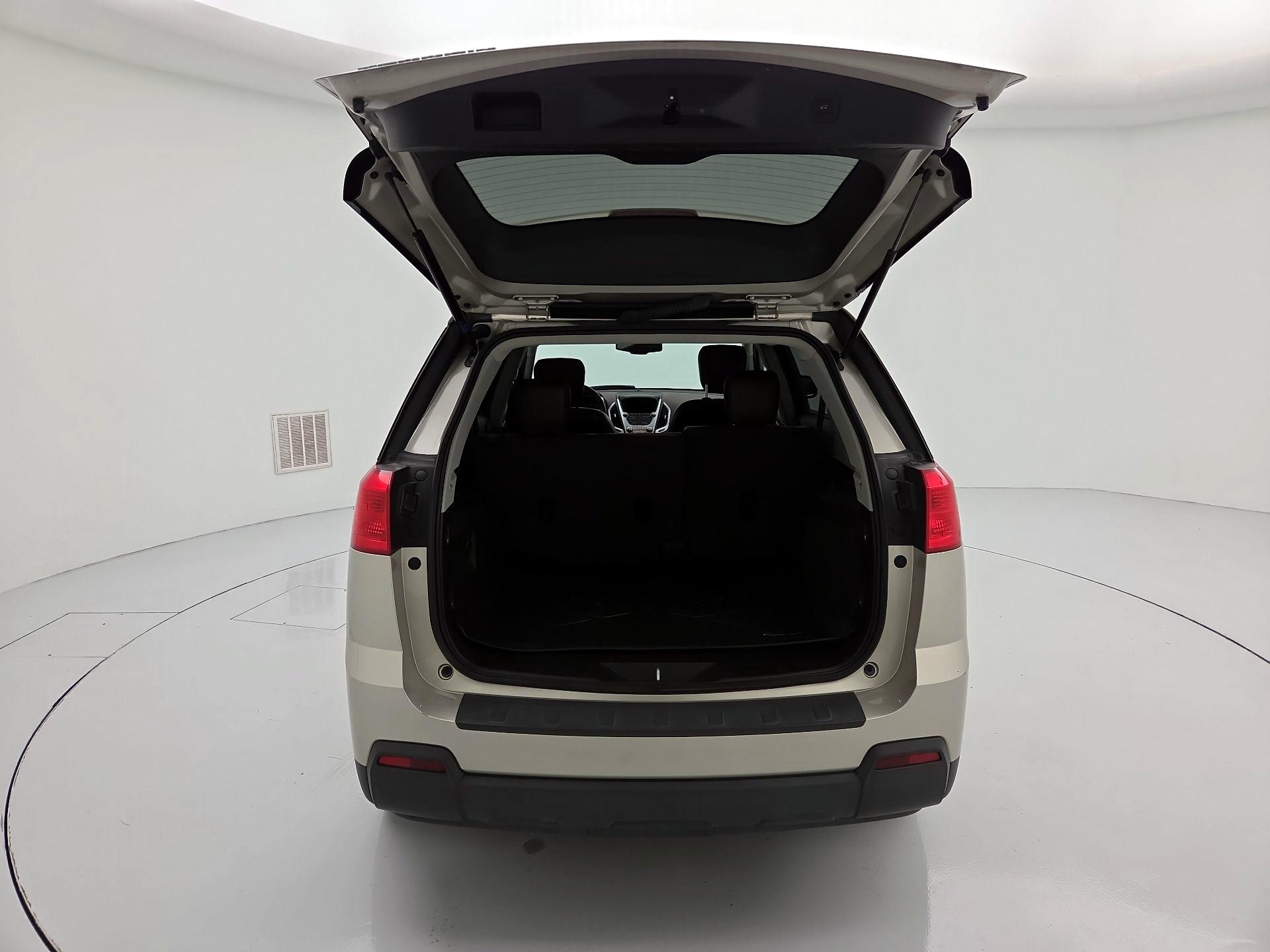 Thumbnail: 2015 GMC Terrain - 19