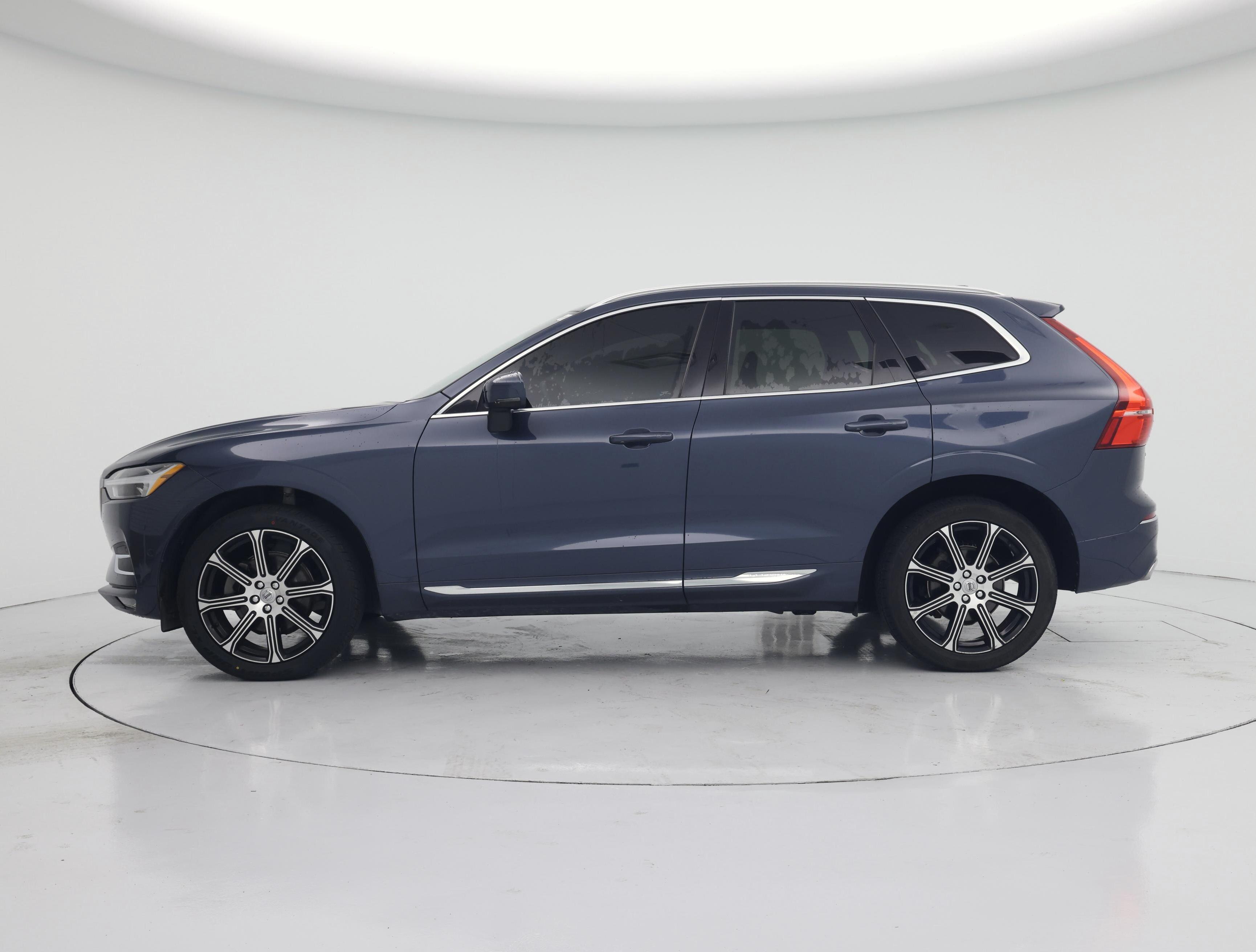 Thumbnail: 2019 Volvo XC60 - 3