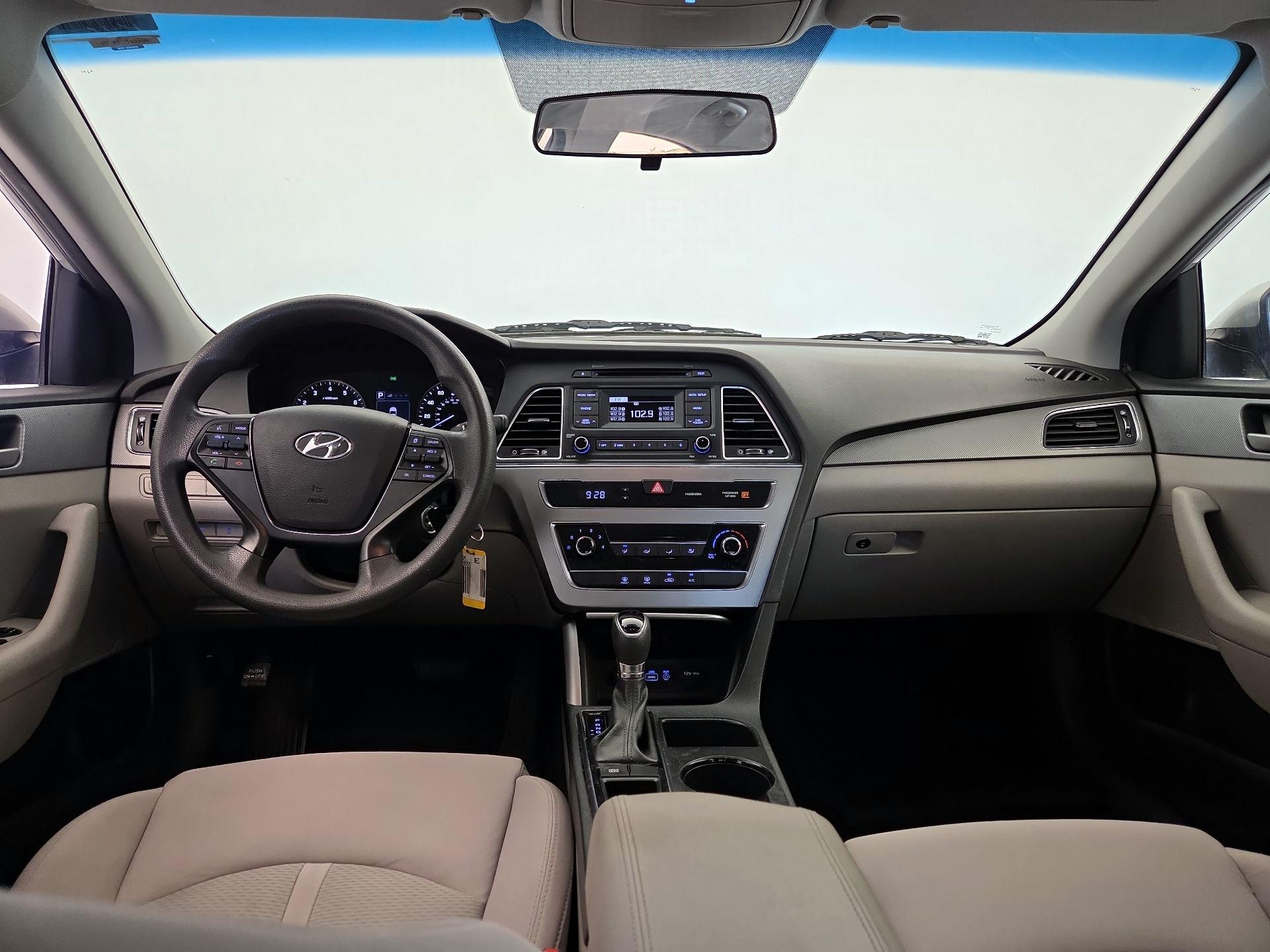 Thumbnail: 2017 Hyundai Sonata - 9