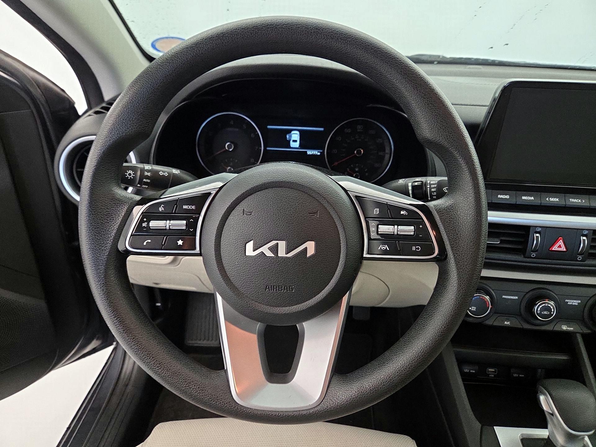 Thumbnail: 2023 Kia Forte - 10