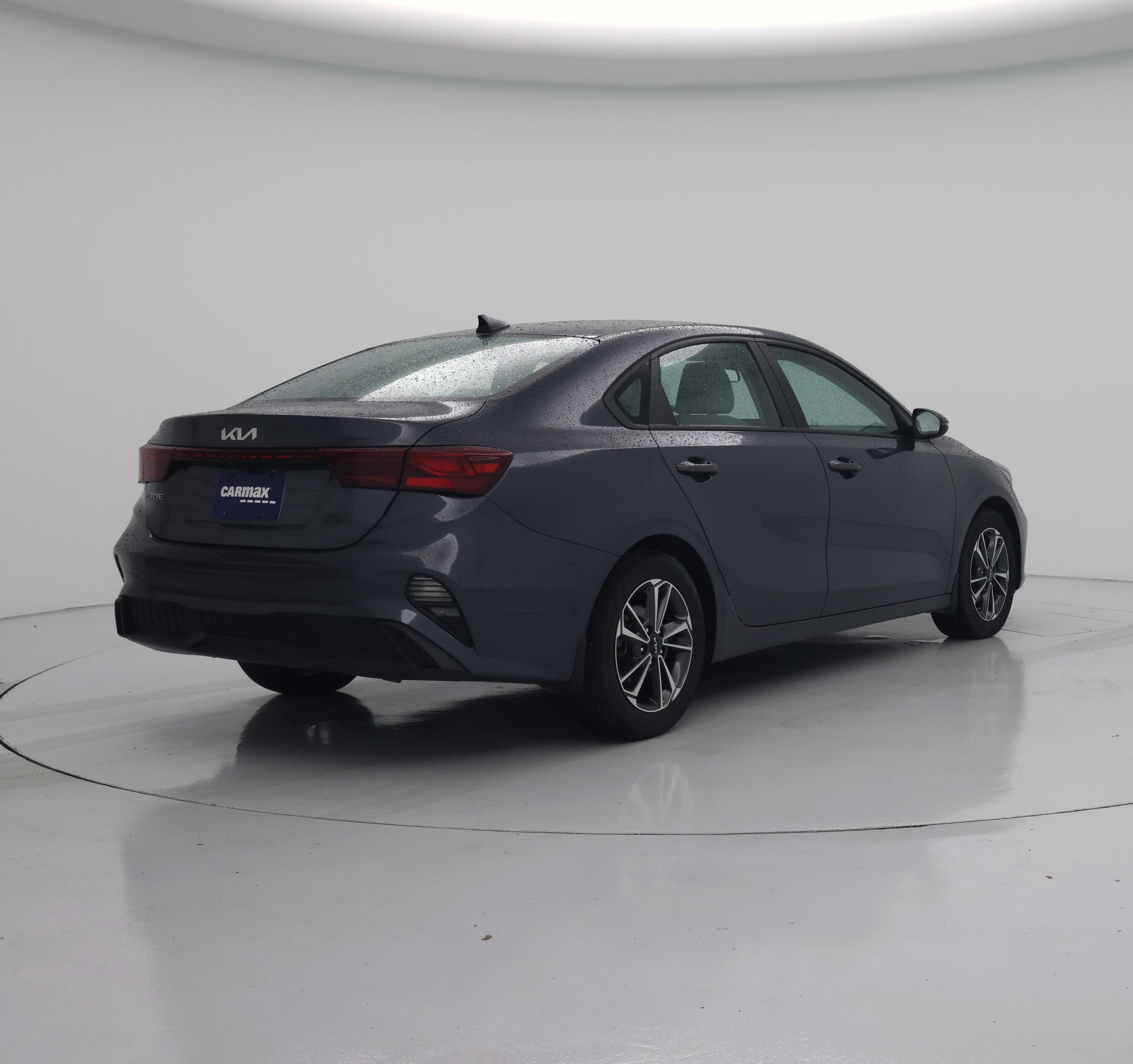 Thumbnail: 2023 Kia Forte - 8