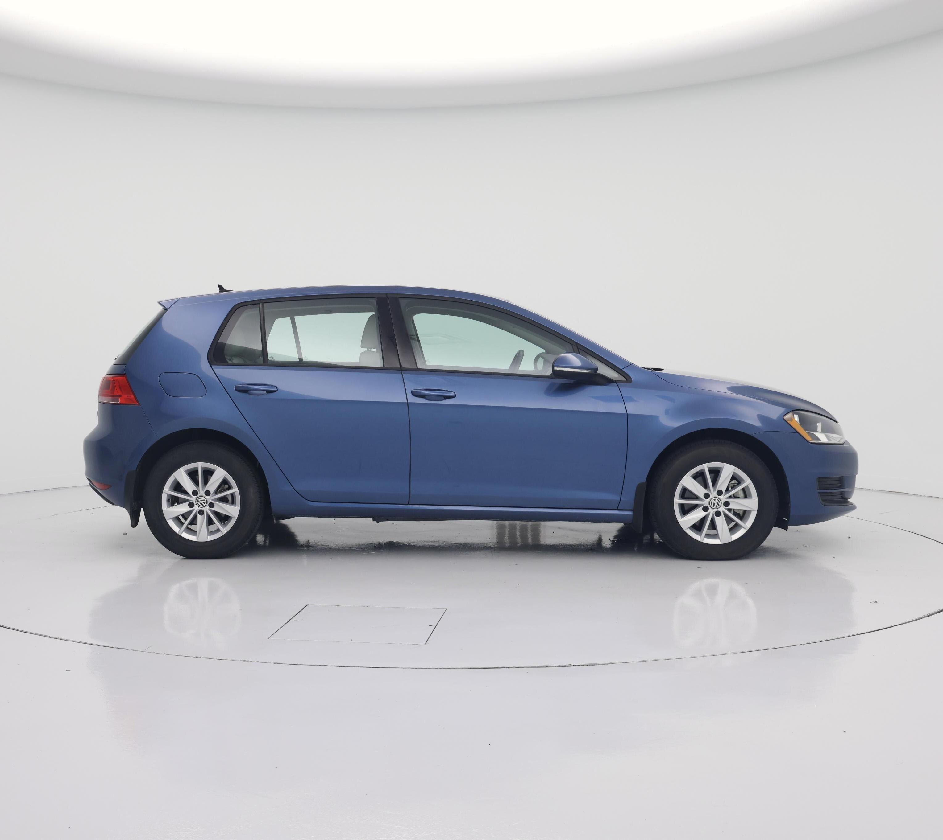 Thumbnail: 2017 Volkswagen Golf - 7