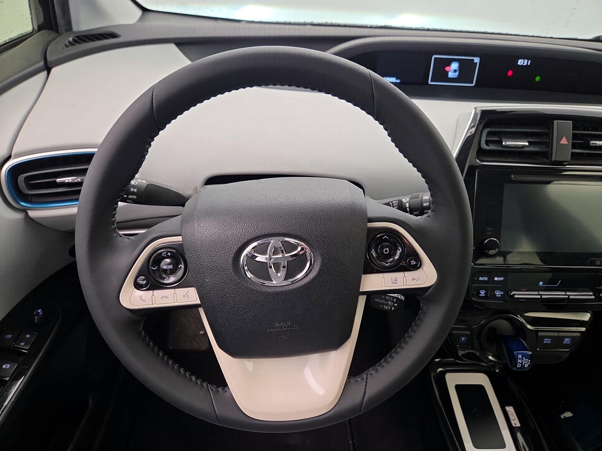 Thumbnail: 2017 Toyota Prius - 10
