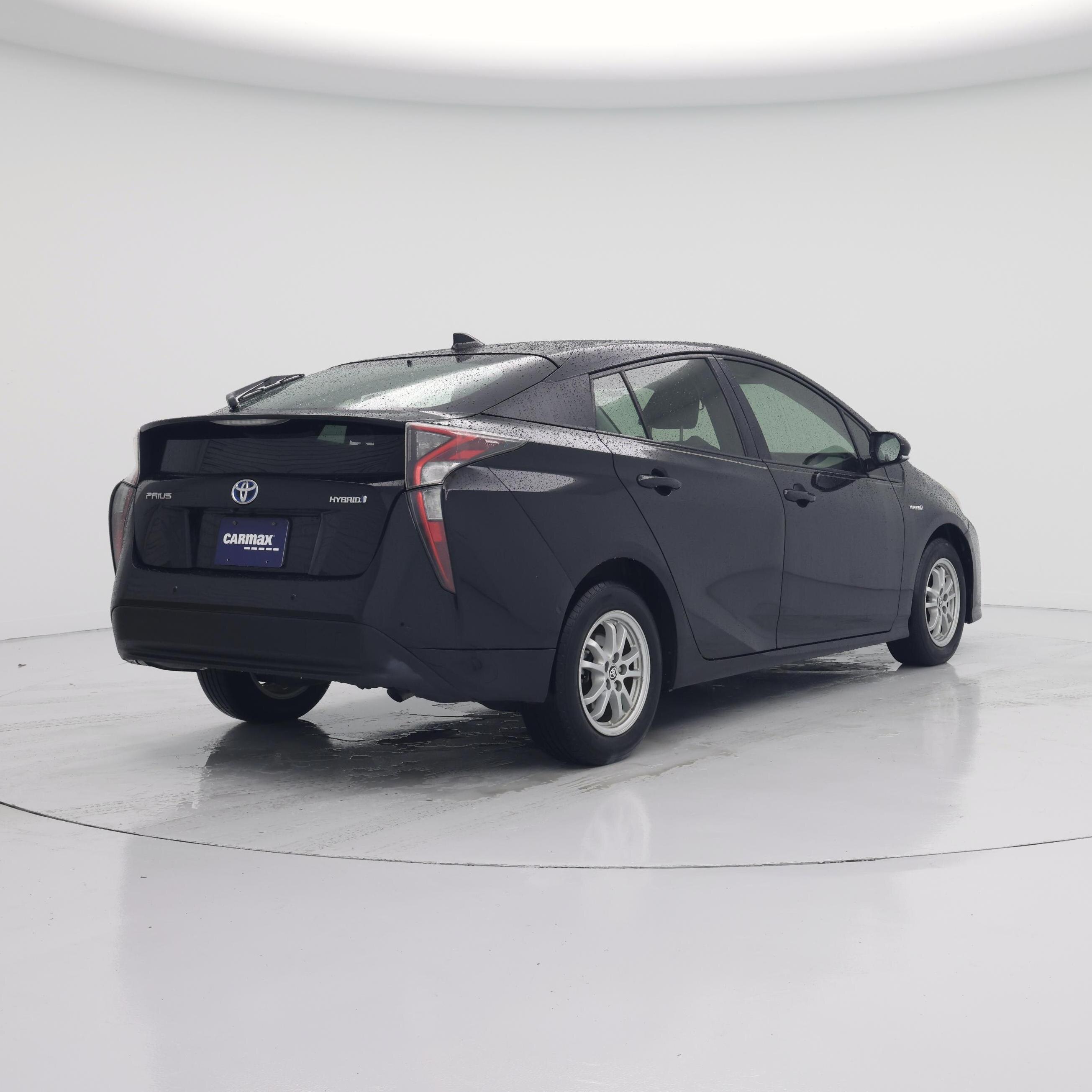 Thumbnail: 2017 Toyota Prius - 8